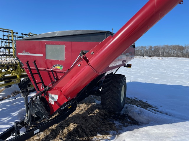 2015 Elmers HM1000 Grain Cart