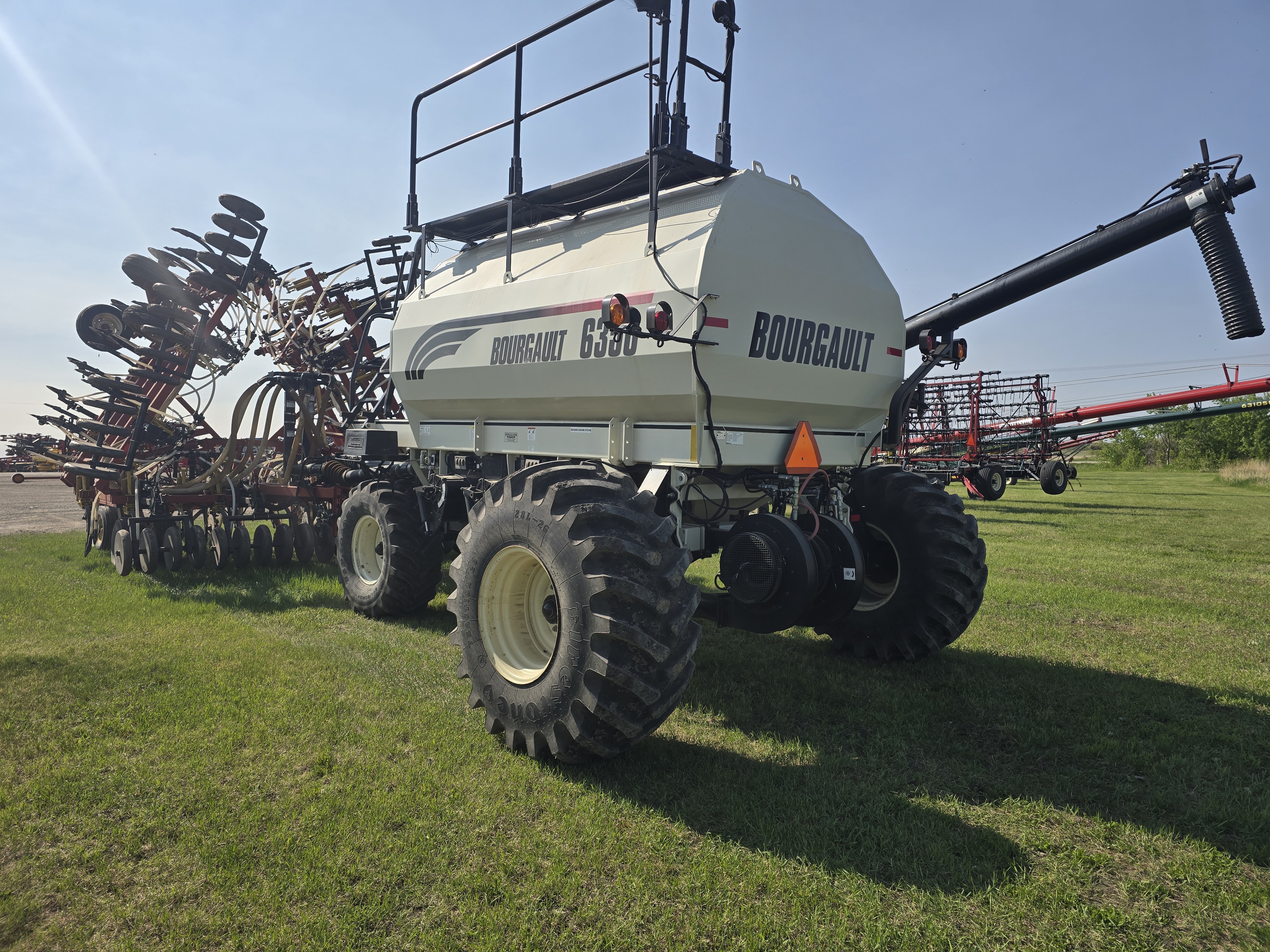 2006 Bourgault 8810-40 Air Drill