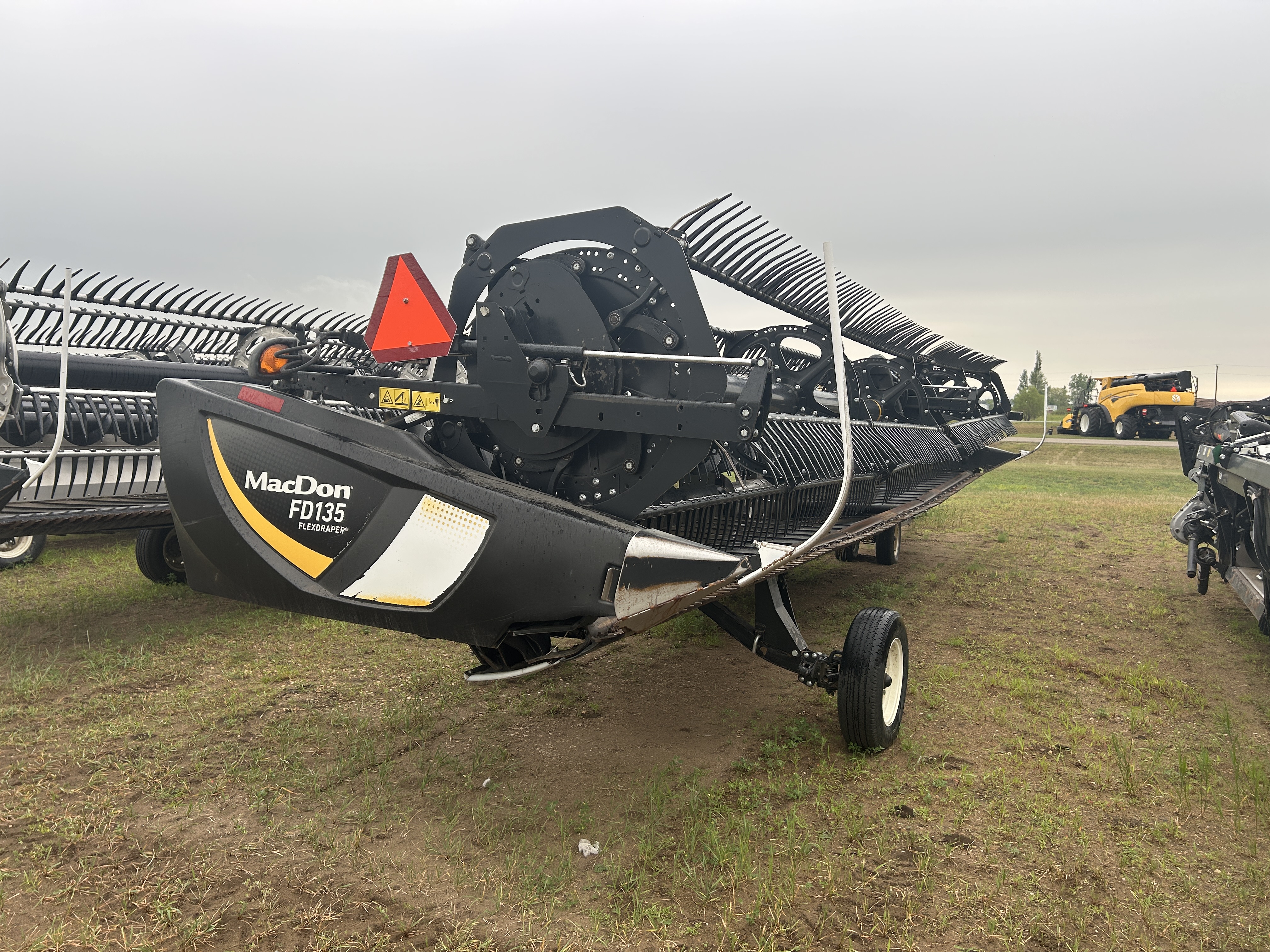 2018 MacDon FD135 Header Draper Flex