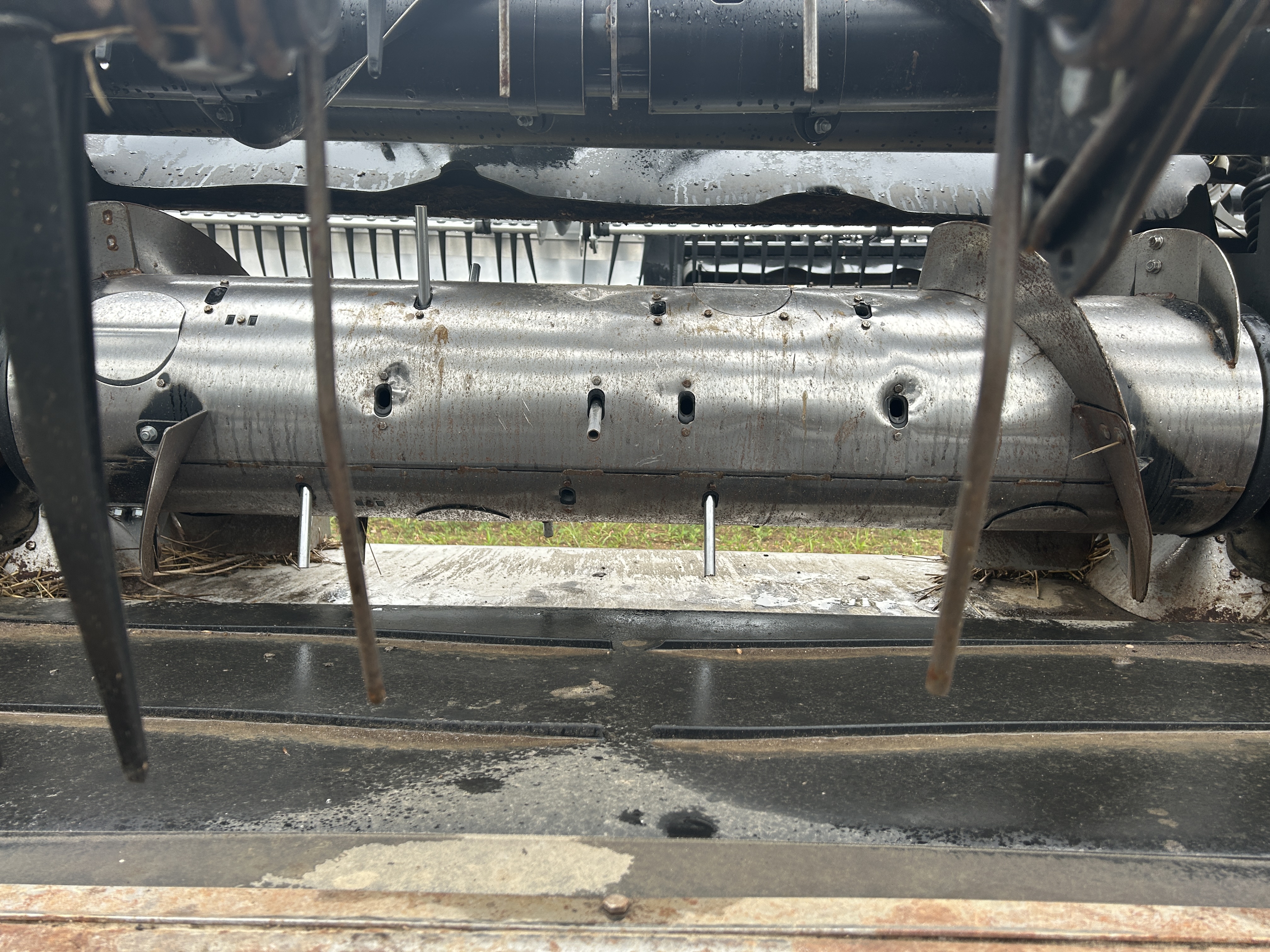 2018 MacDon FD135 Header Draper Flex