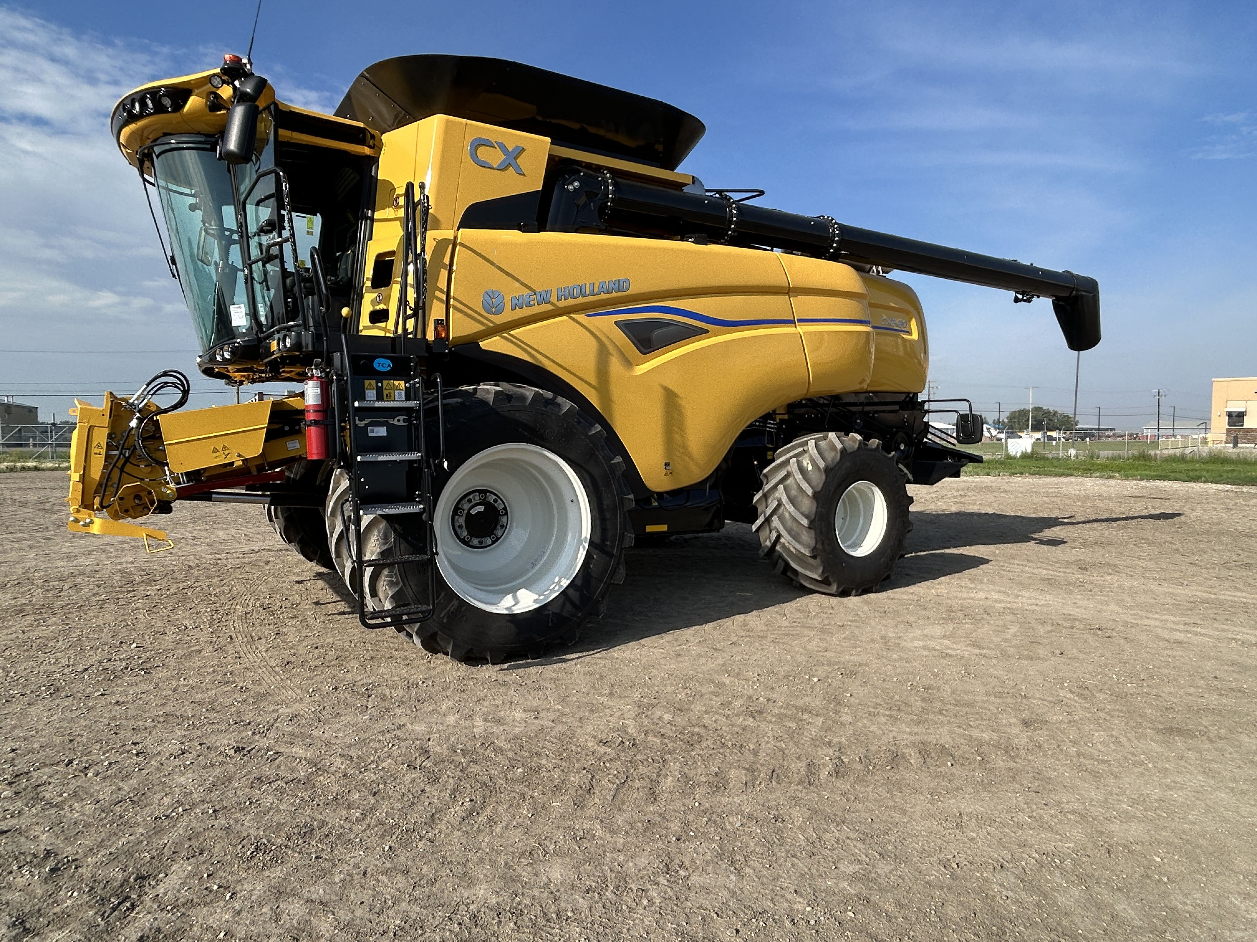 2024 New Holland CX8.80 Combine