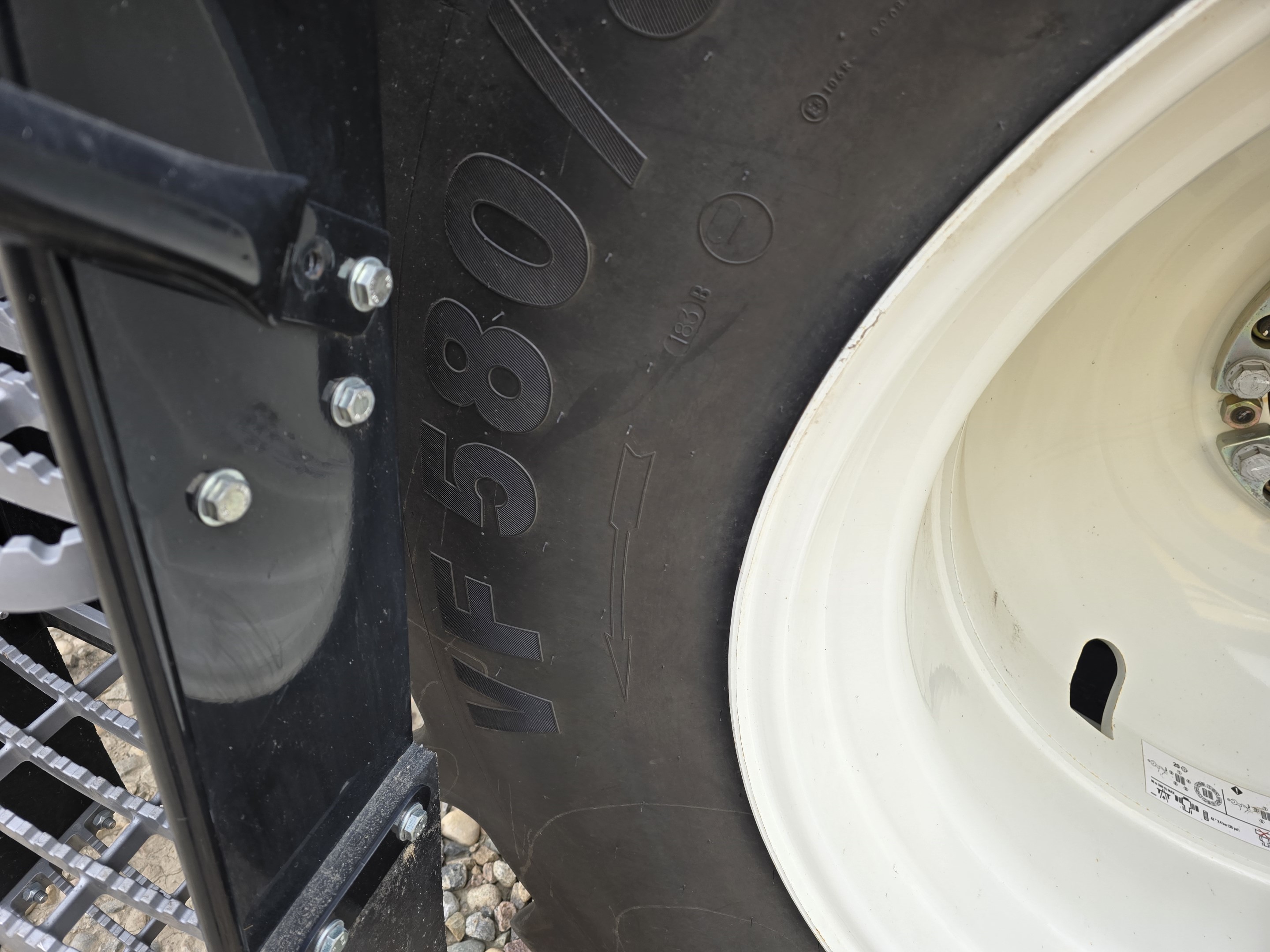 2021 New Holland CR9.90Z Combine