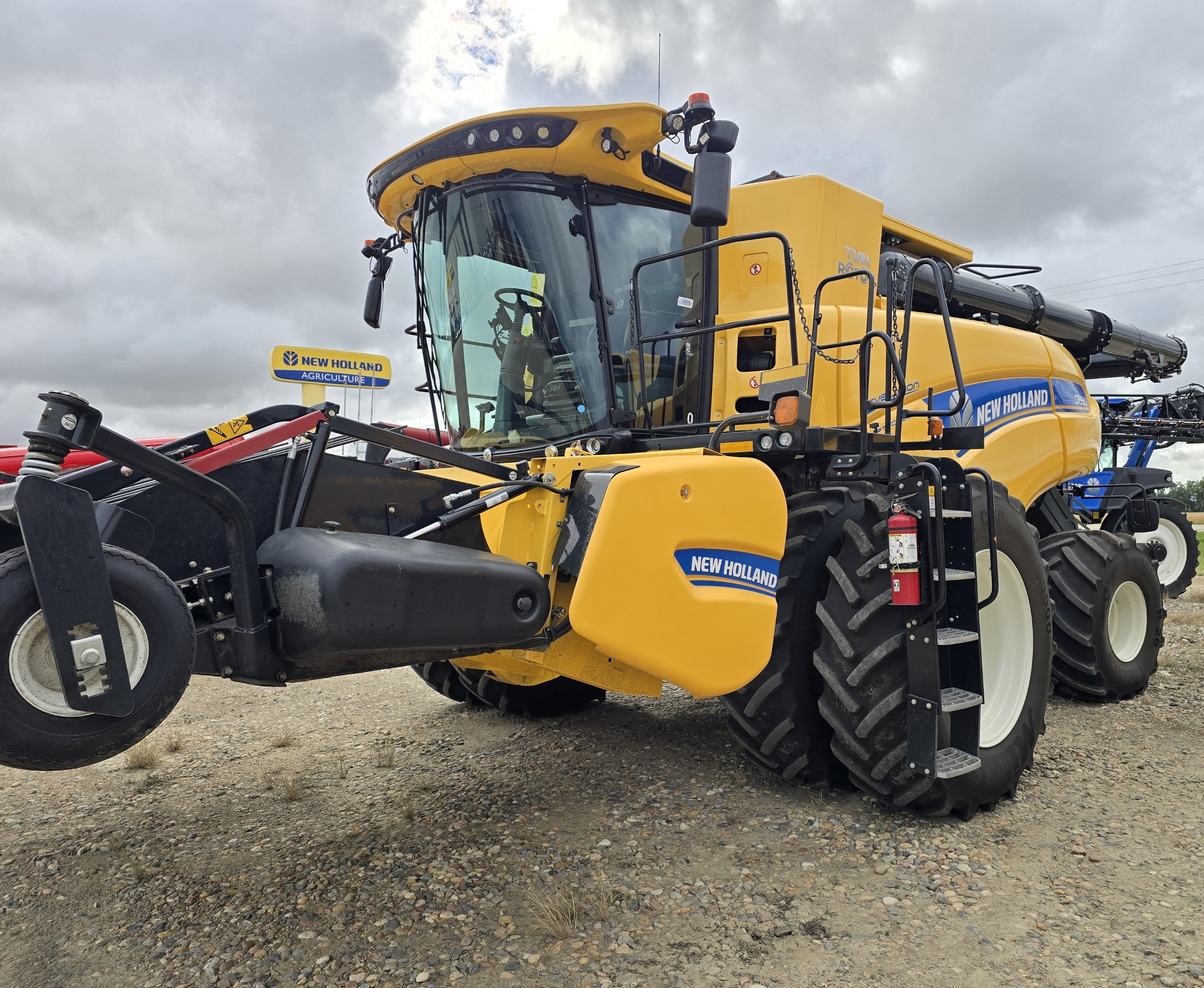 2021 New Holland CR9.90Z Combine