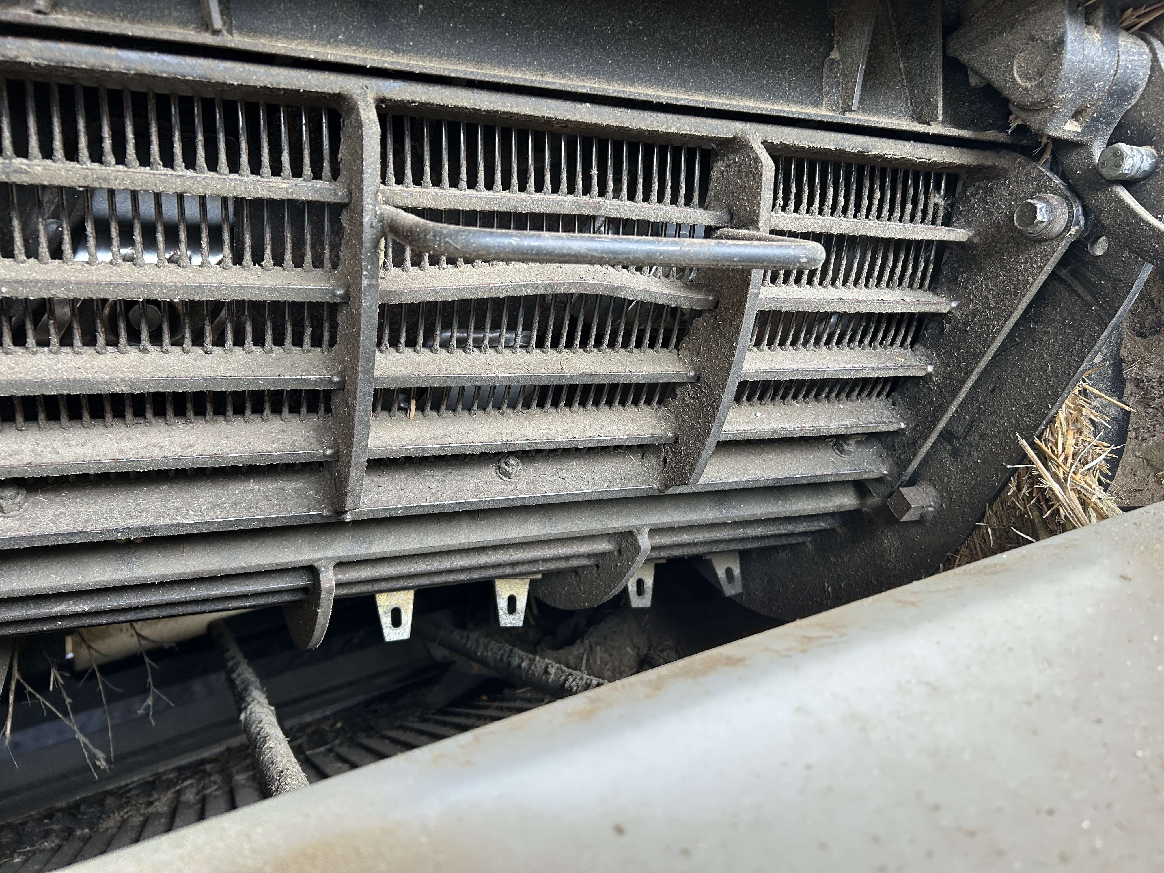 2017 New Holland CR8.90 Combine