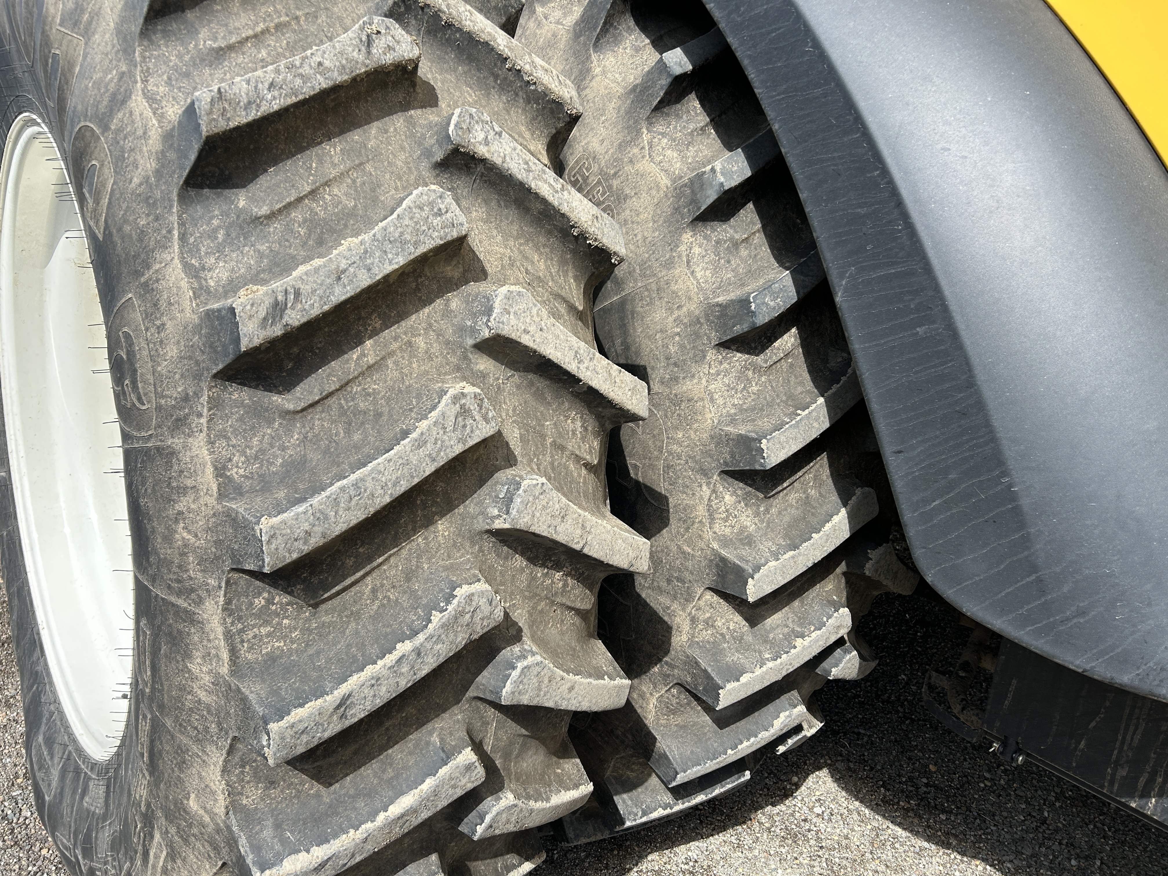 2017 New Holland CR8.90 Combine