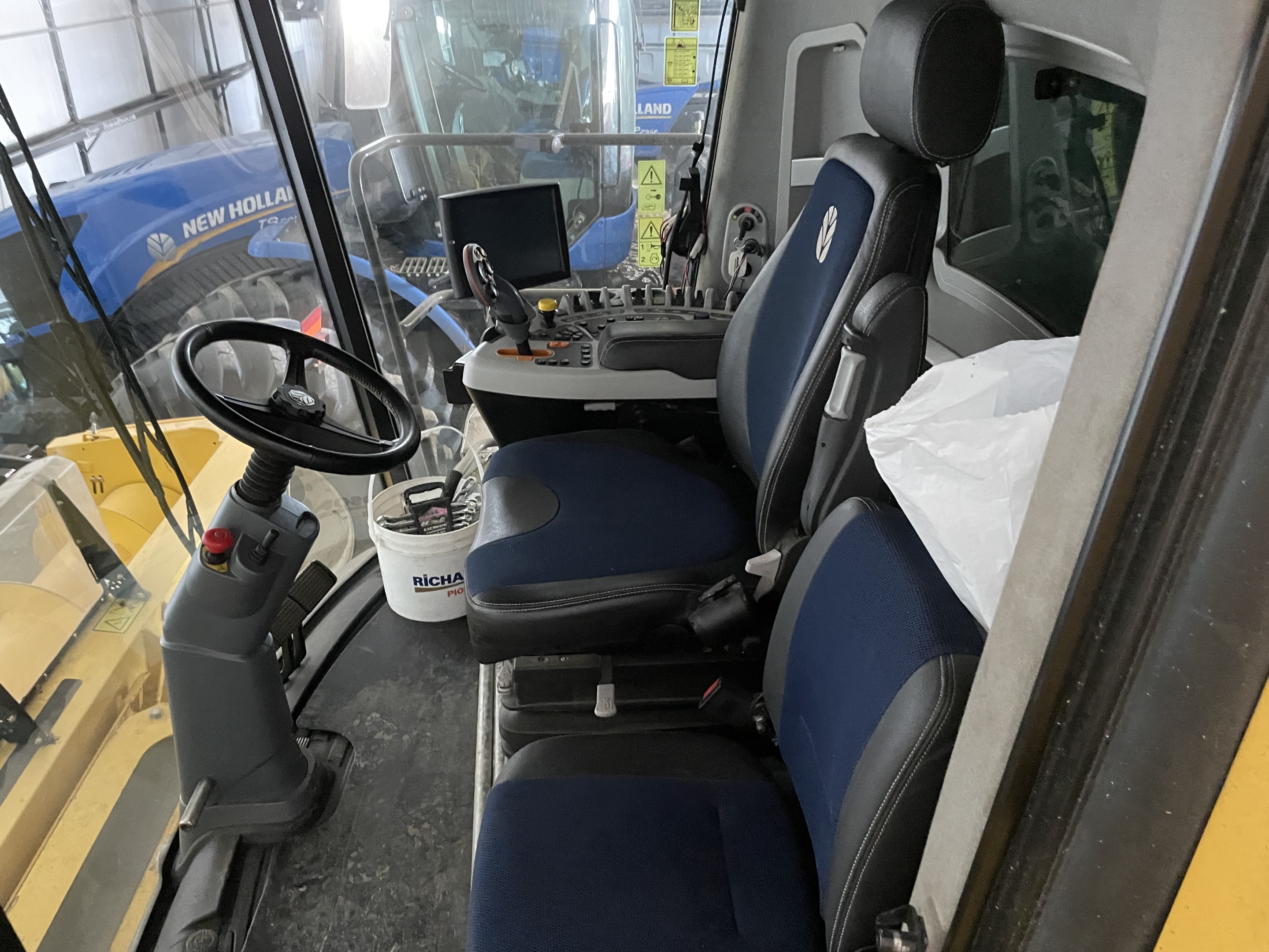 2019 New Holland CR9.90Z Combine