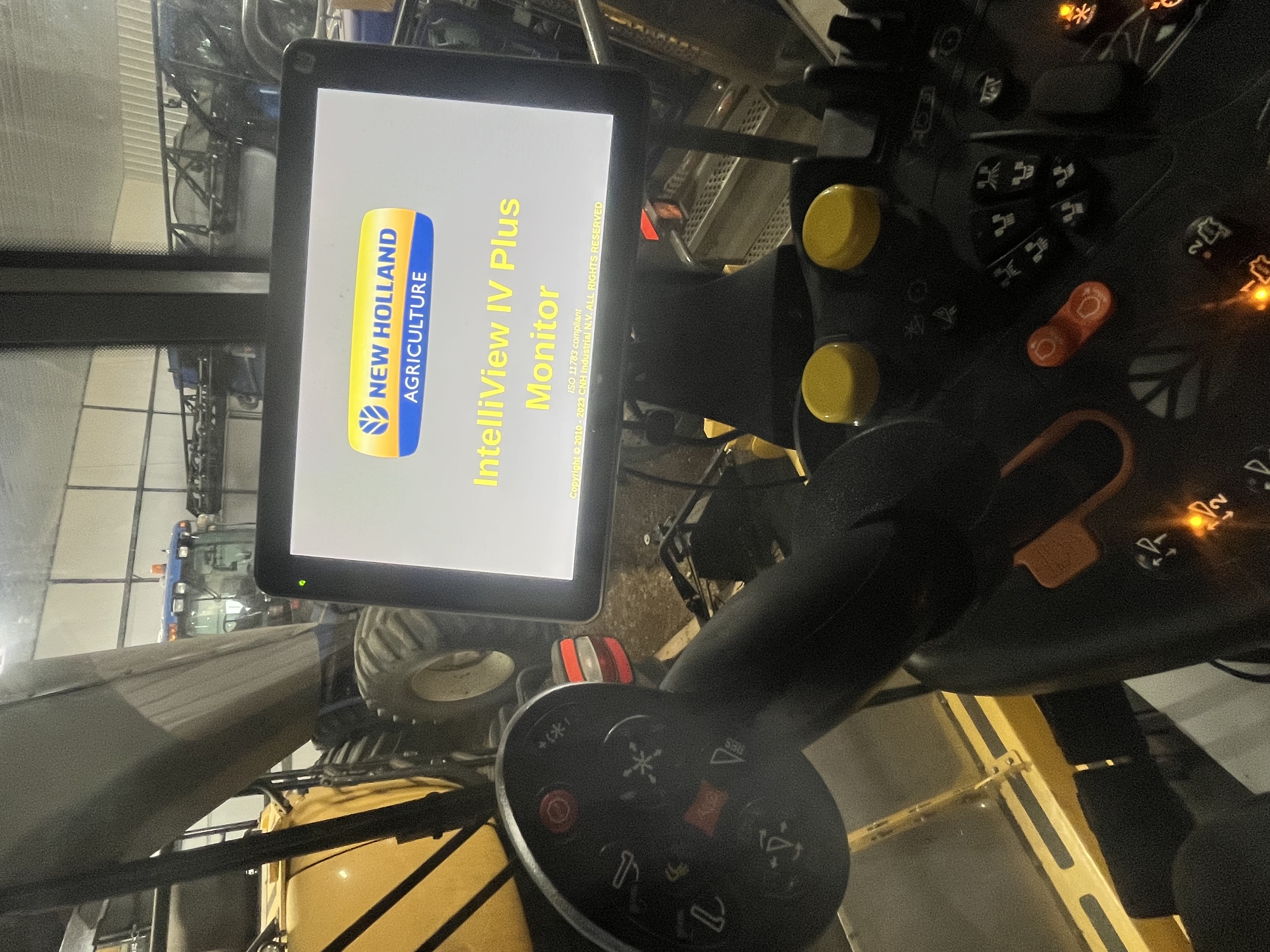 2021 New Holland CR9.90Z Combine