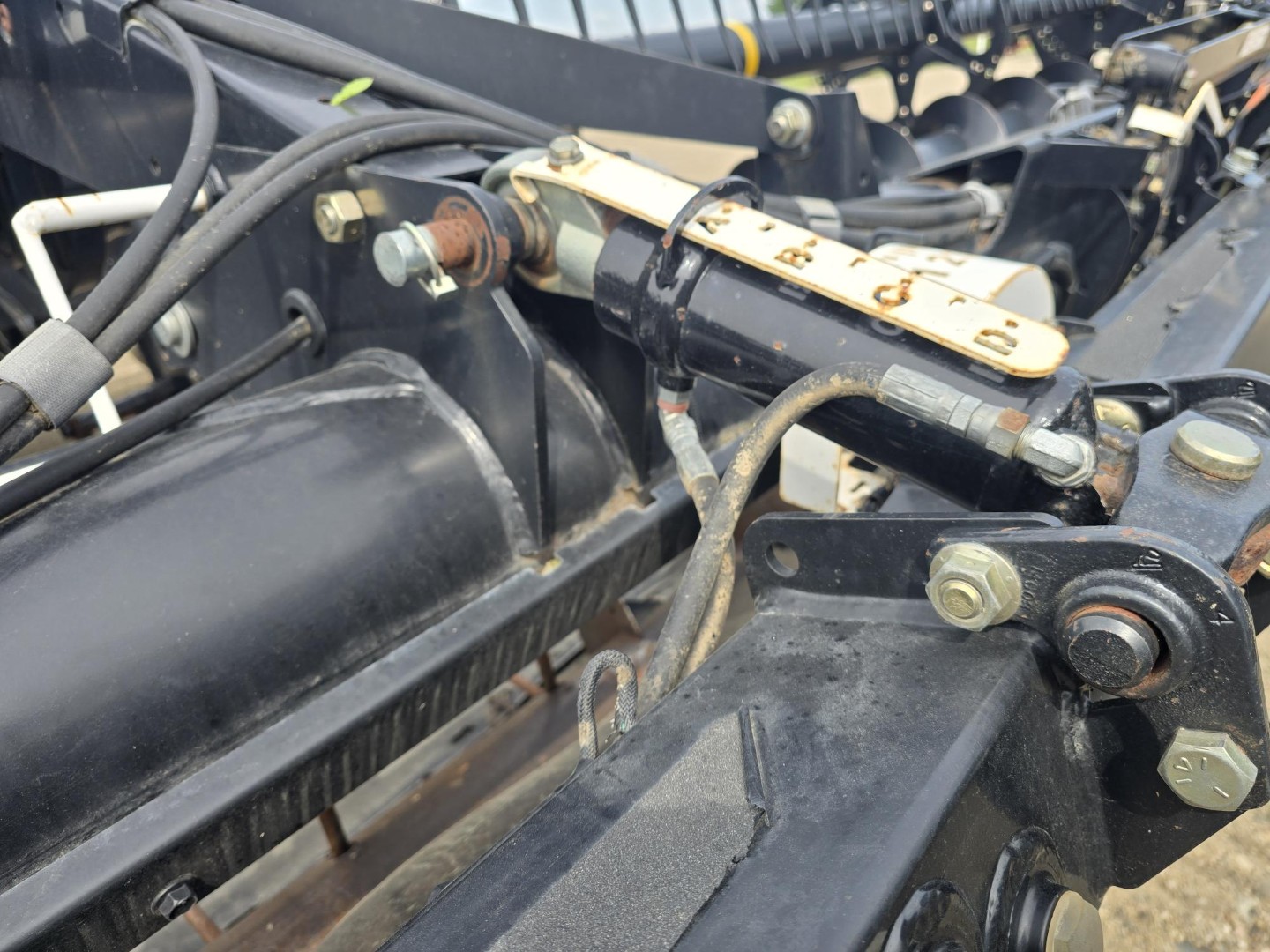 2014 MacDon FD75-45 Header Draper Flex
