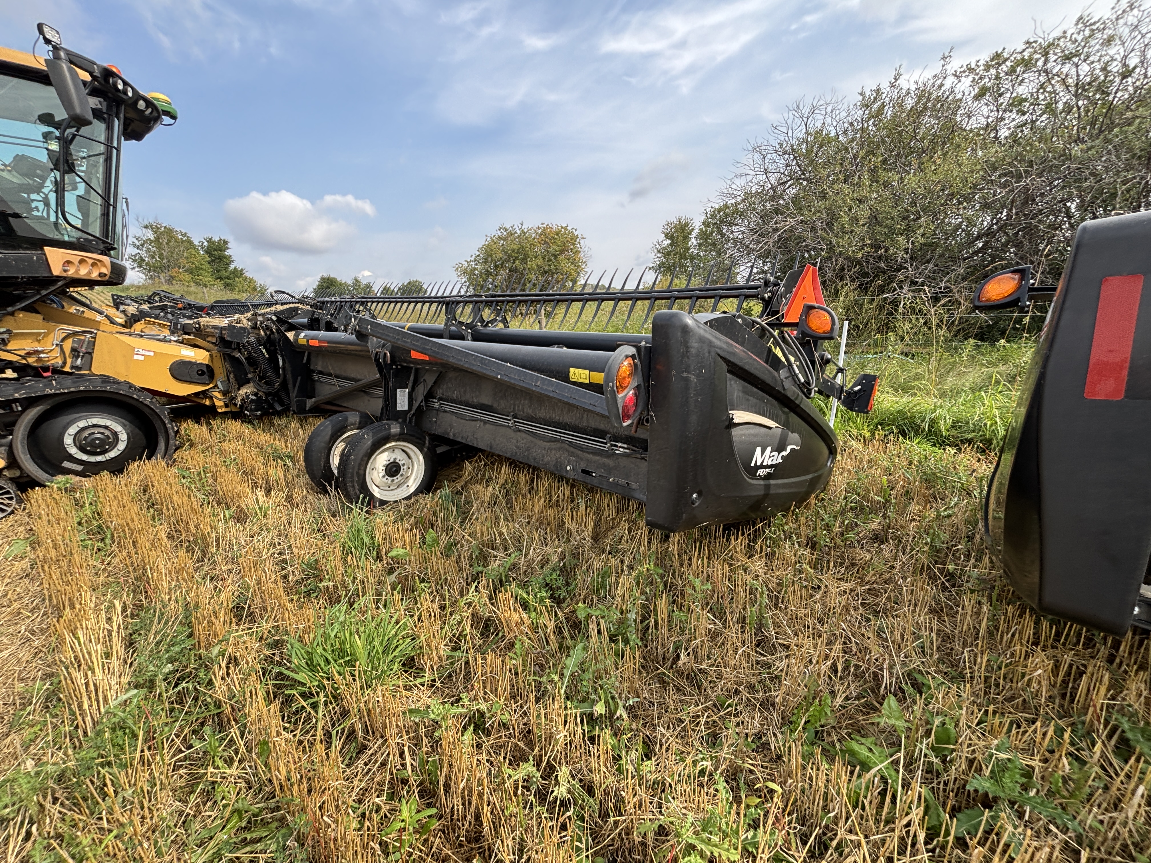 2014 MacDon FD75-45 Header Draper Flex