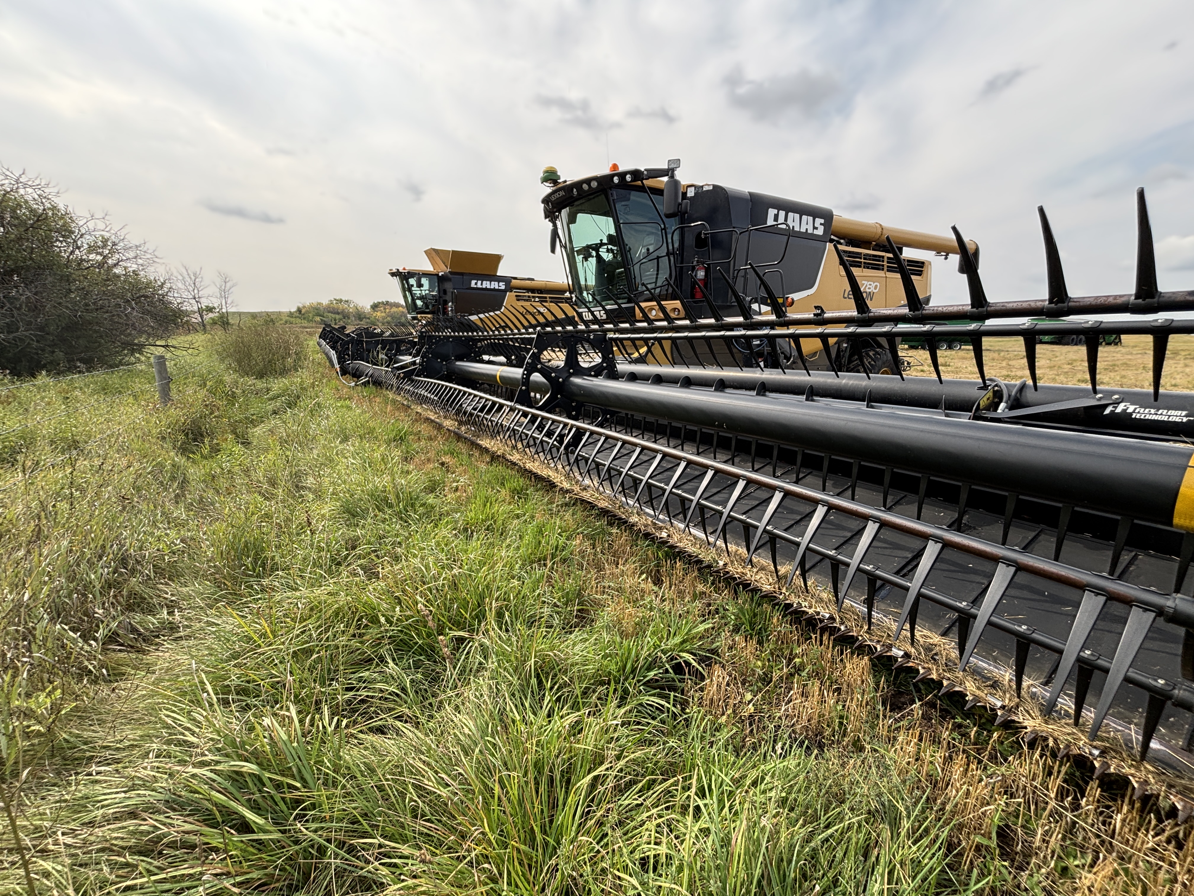 2014 MacDon FD75-45 Header Draper Flex