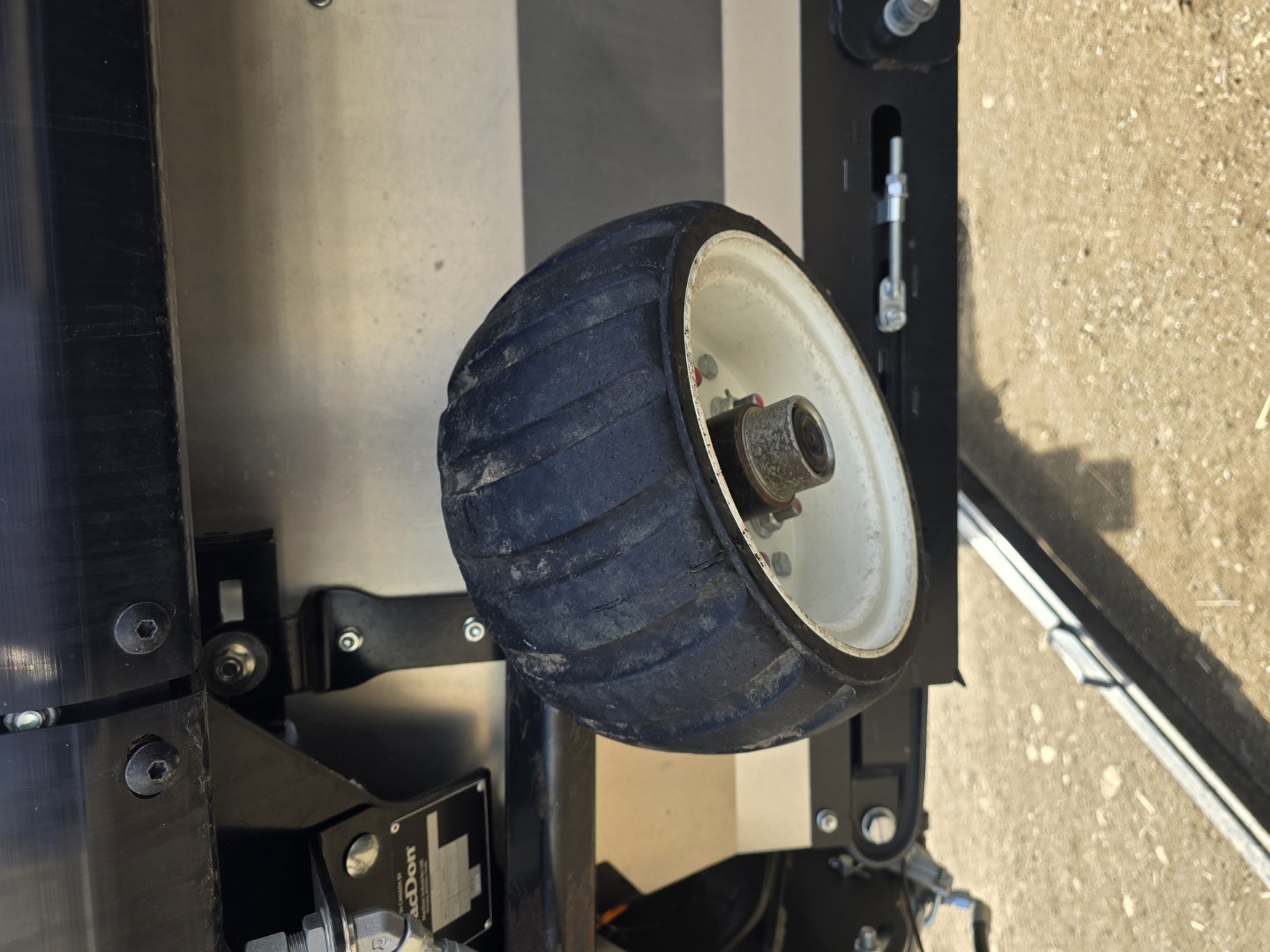 2024 MacDon FD240 Header Draper Flex