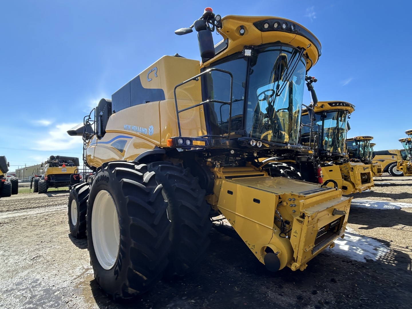 2024 New Holland CR8.90Z Combine