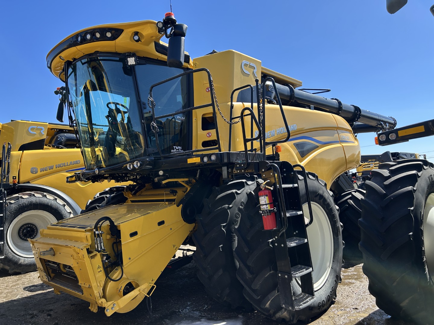 2024 New Holland CR8.90Z Combine