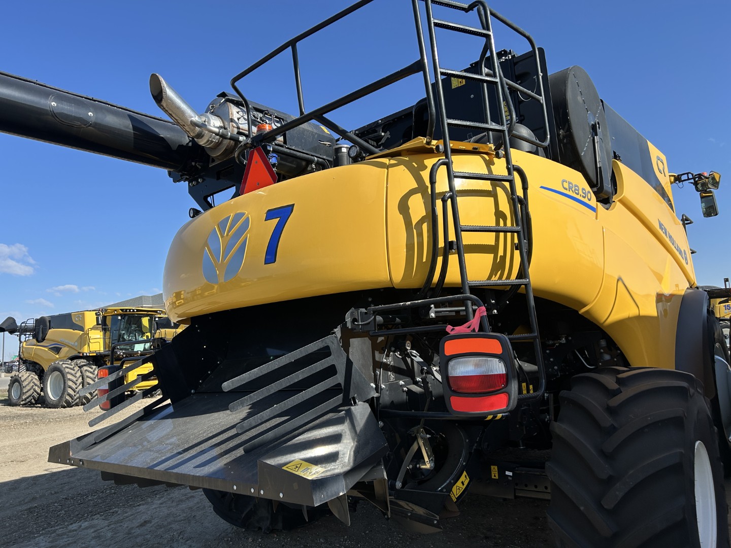 2024 New Holland CR8.90Z Combine