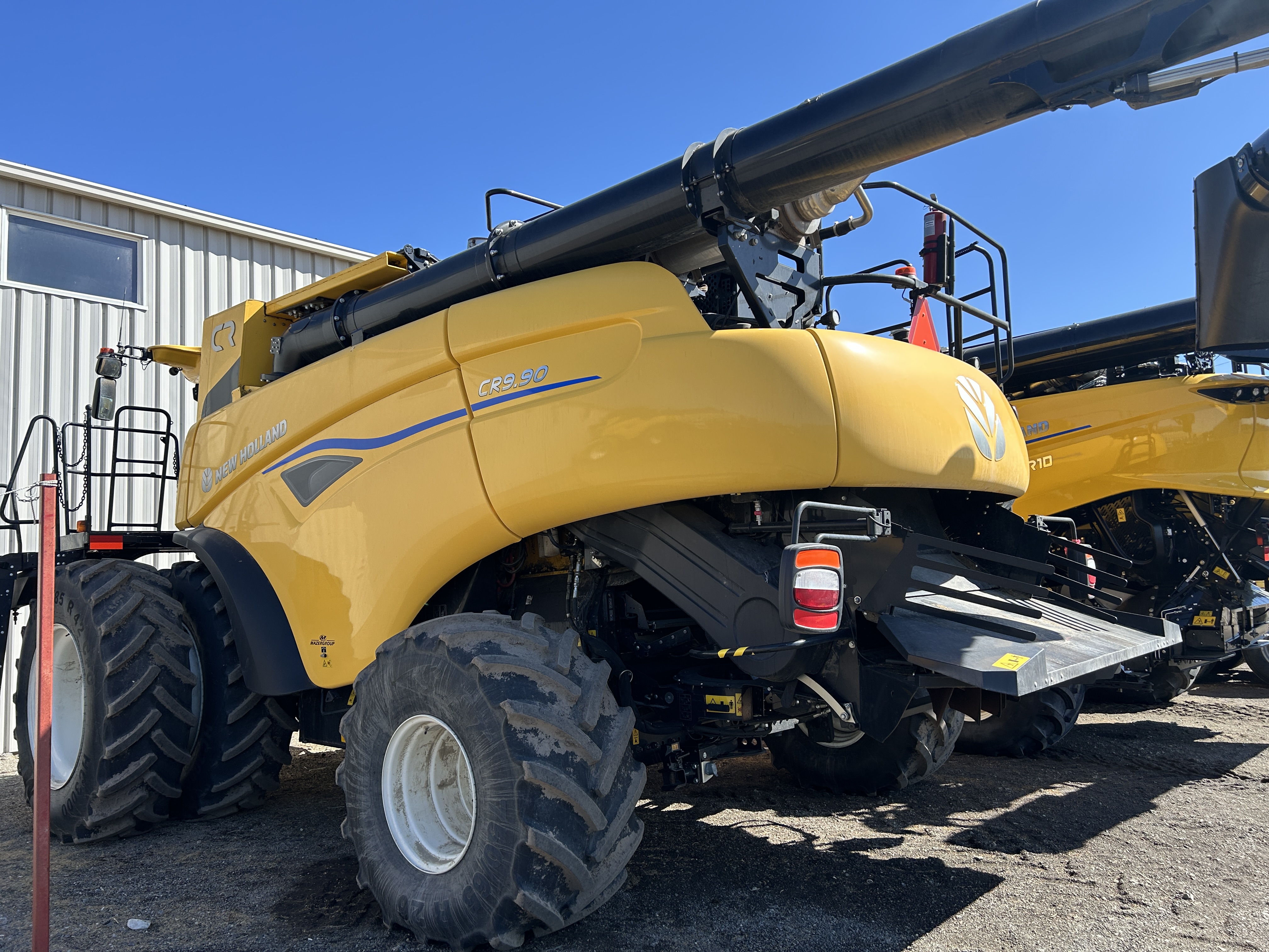 2024 New Holland CR9.90Z Combine