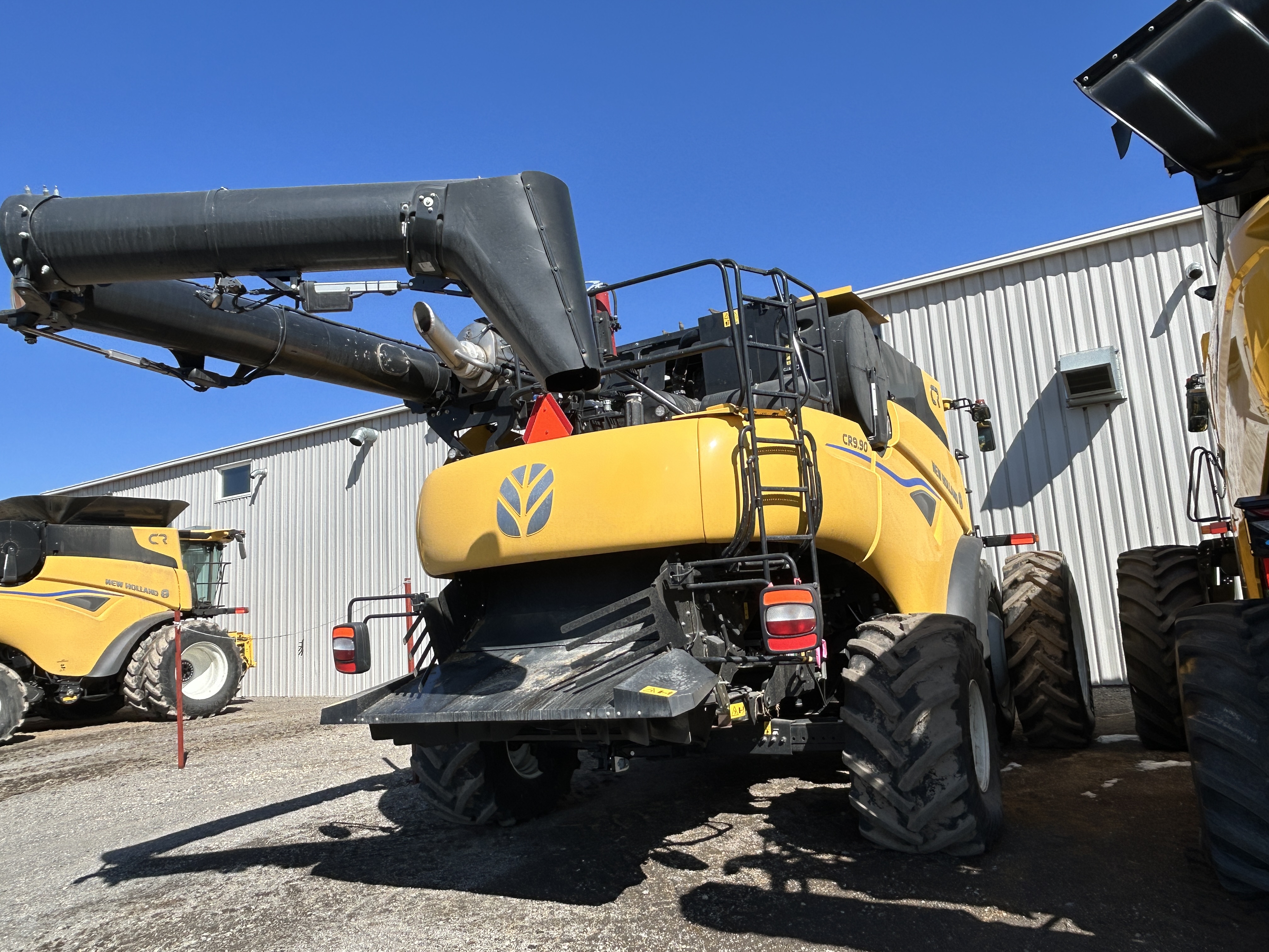 2024 New Holland CR9.90Z Combine