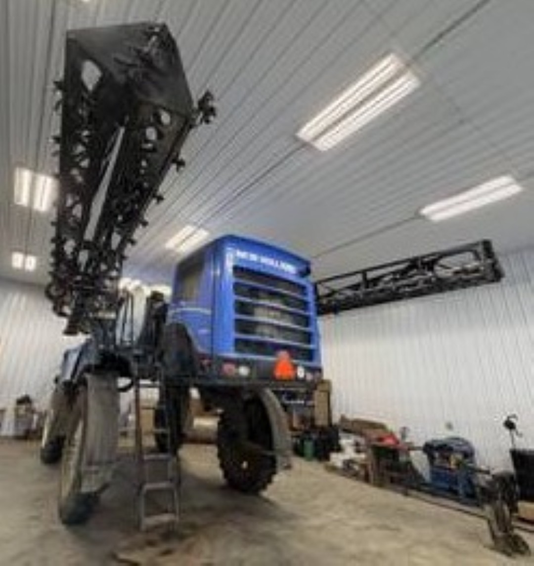 2017 New Holland SP.295F Sprayer/High Clearance