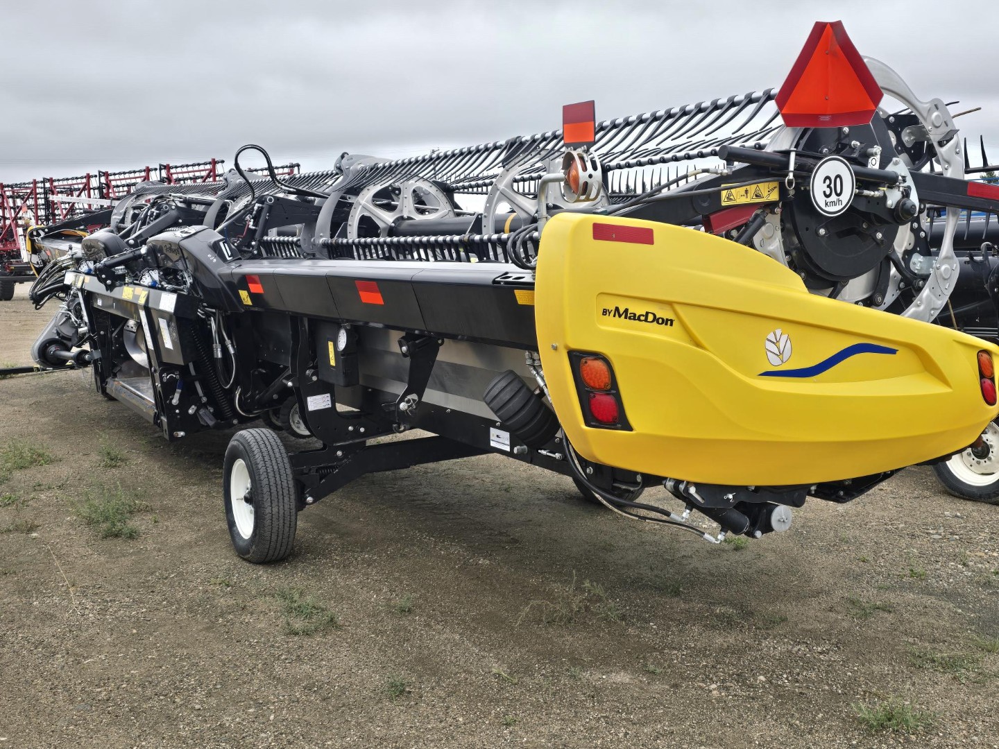2024 MacDon FD240 Header Draper Flex
