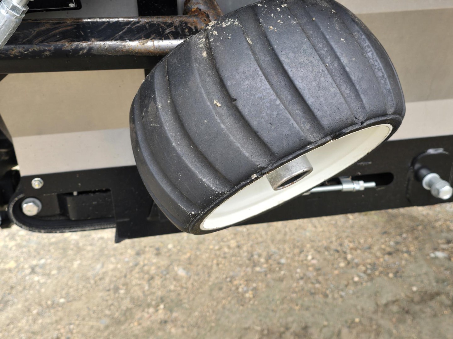 2024 MacDon FD240 Header Draper Flex