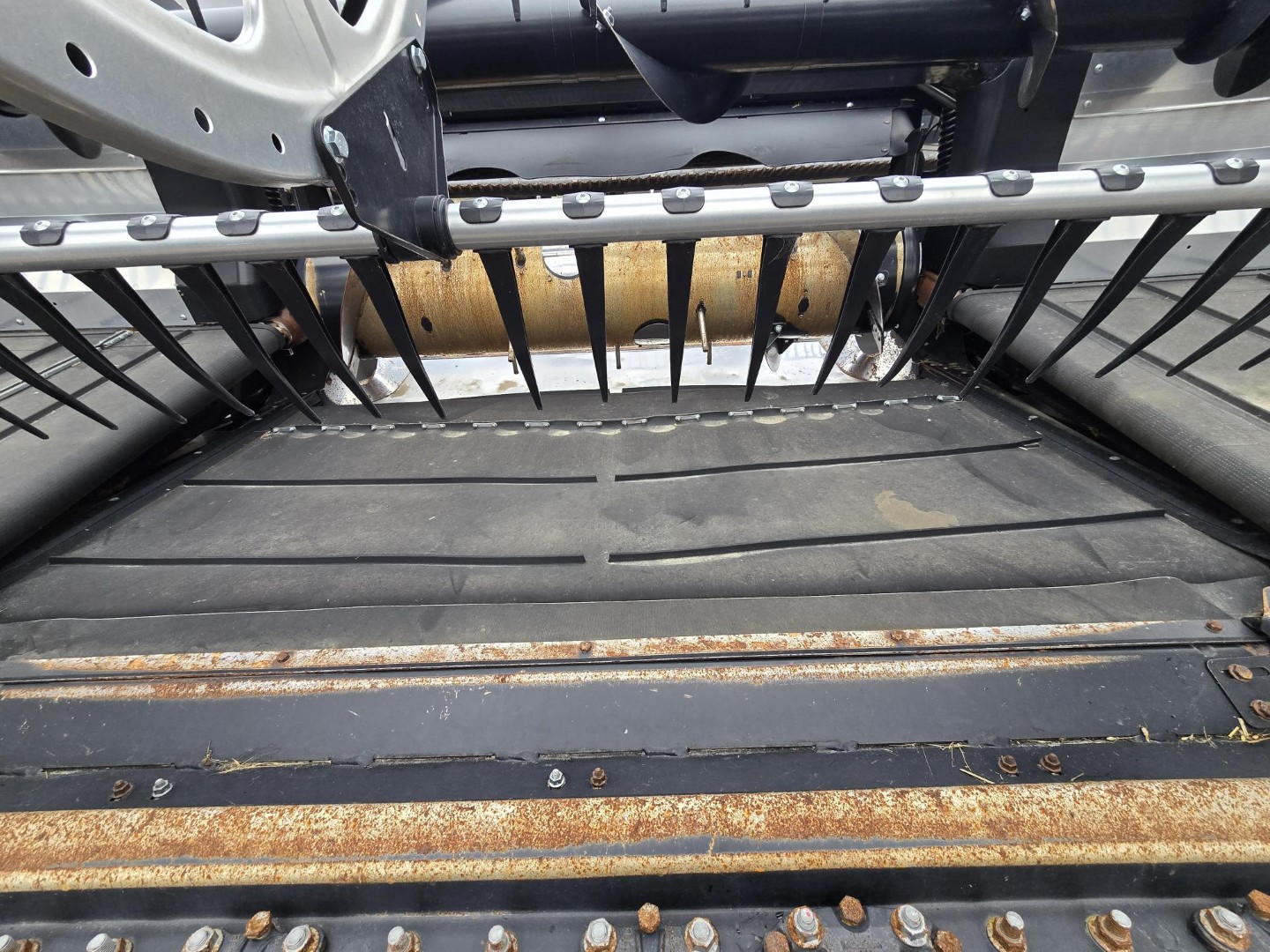 2024 MacDon FD240 Header Draper Flex