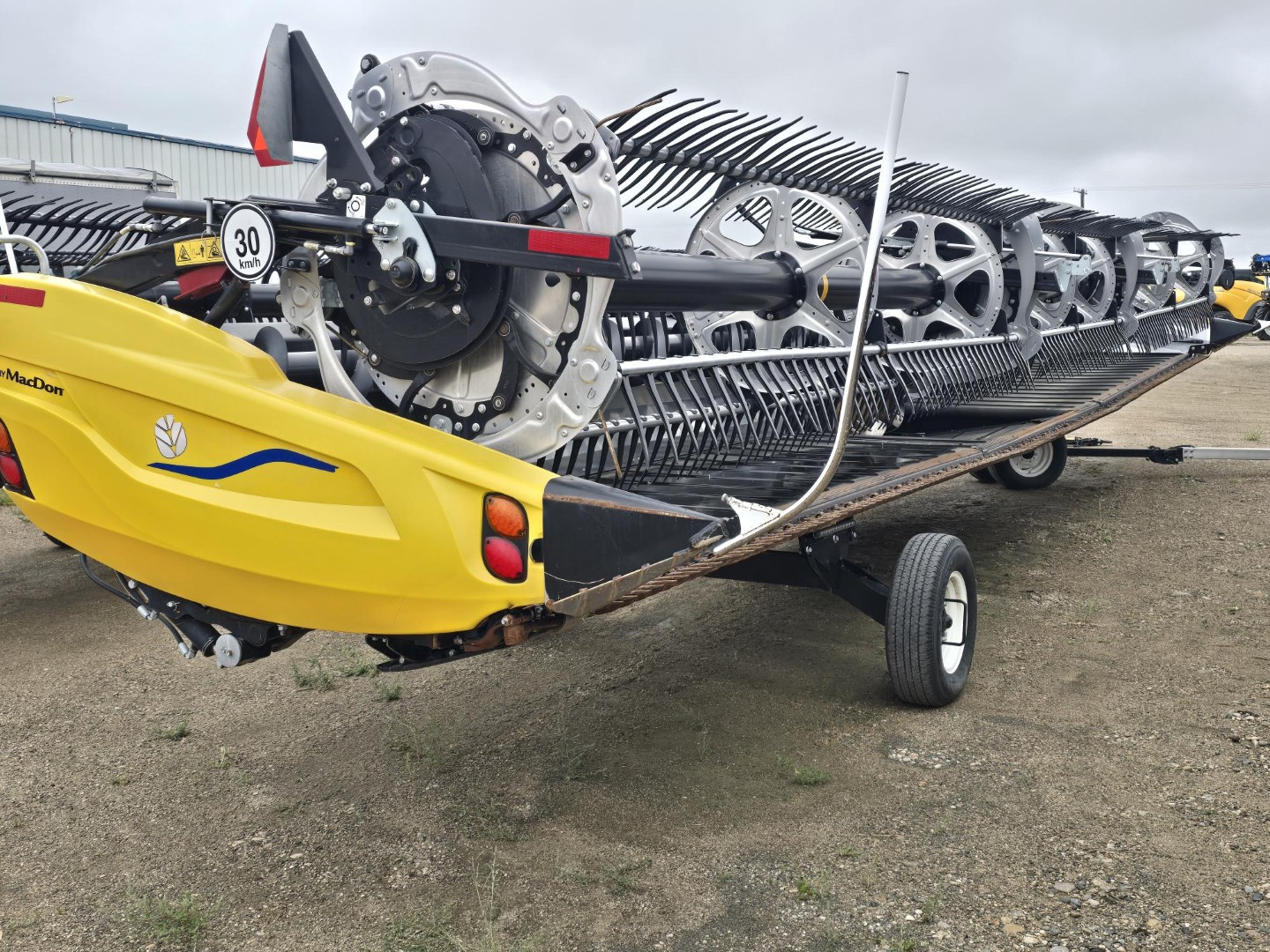 2024 MacDon FD240 Header Draper Flex