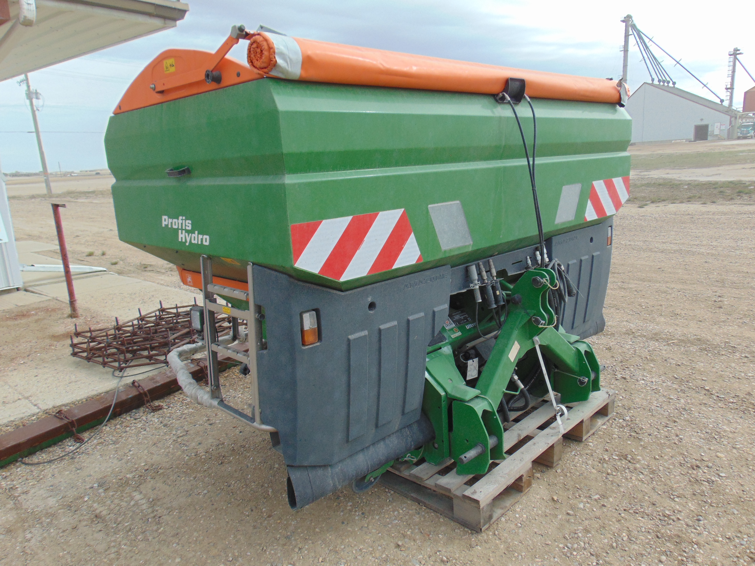 2021 Amazone ZA-TS 4200 Fertilizer Spreader