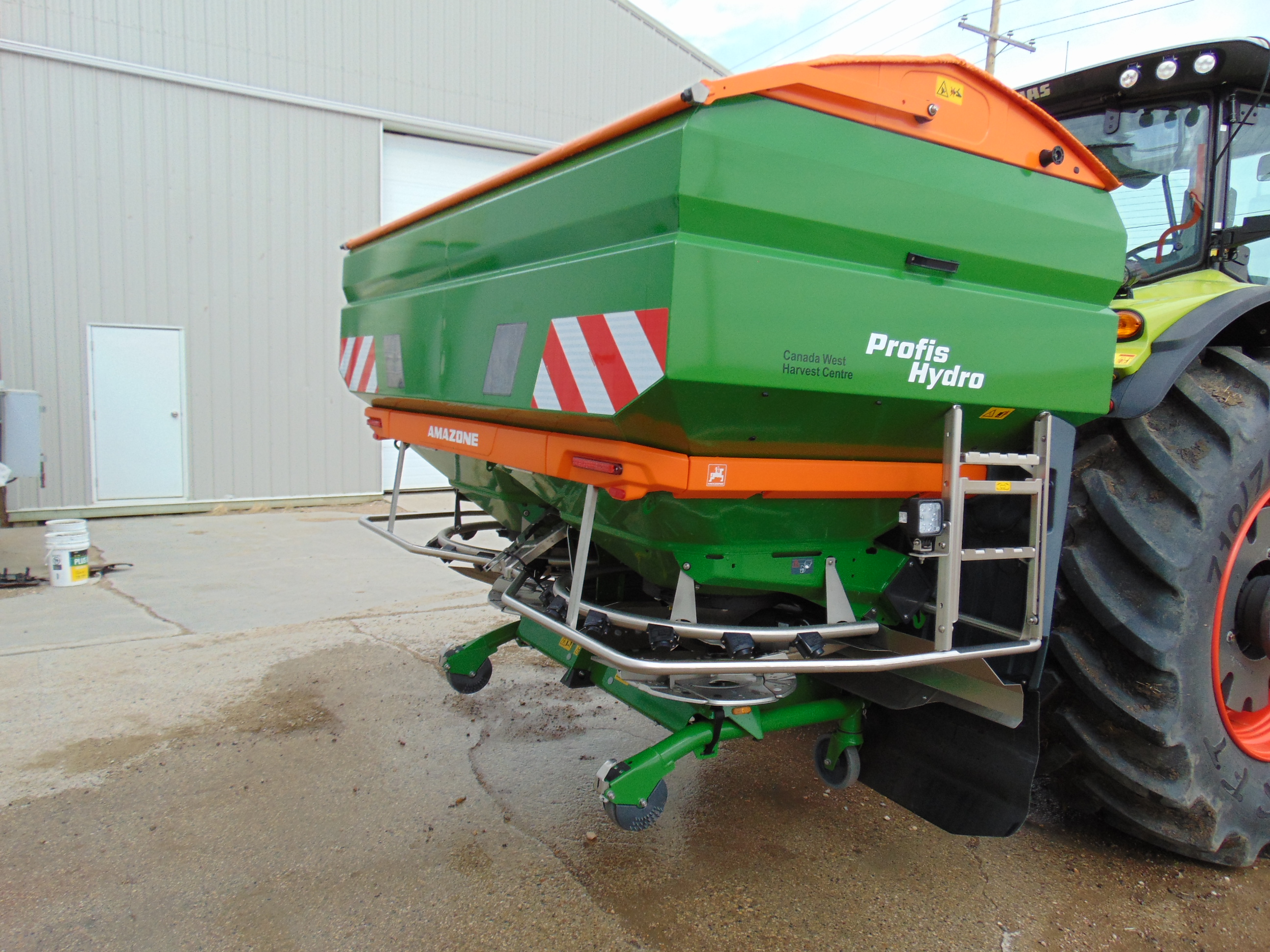 2021 Amazone ZA-TS 4200 Fertilizer Spreader