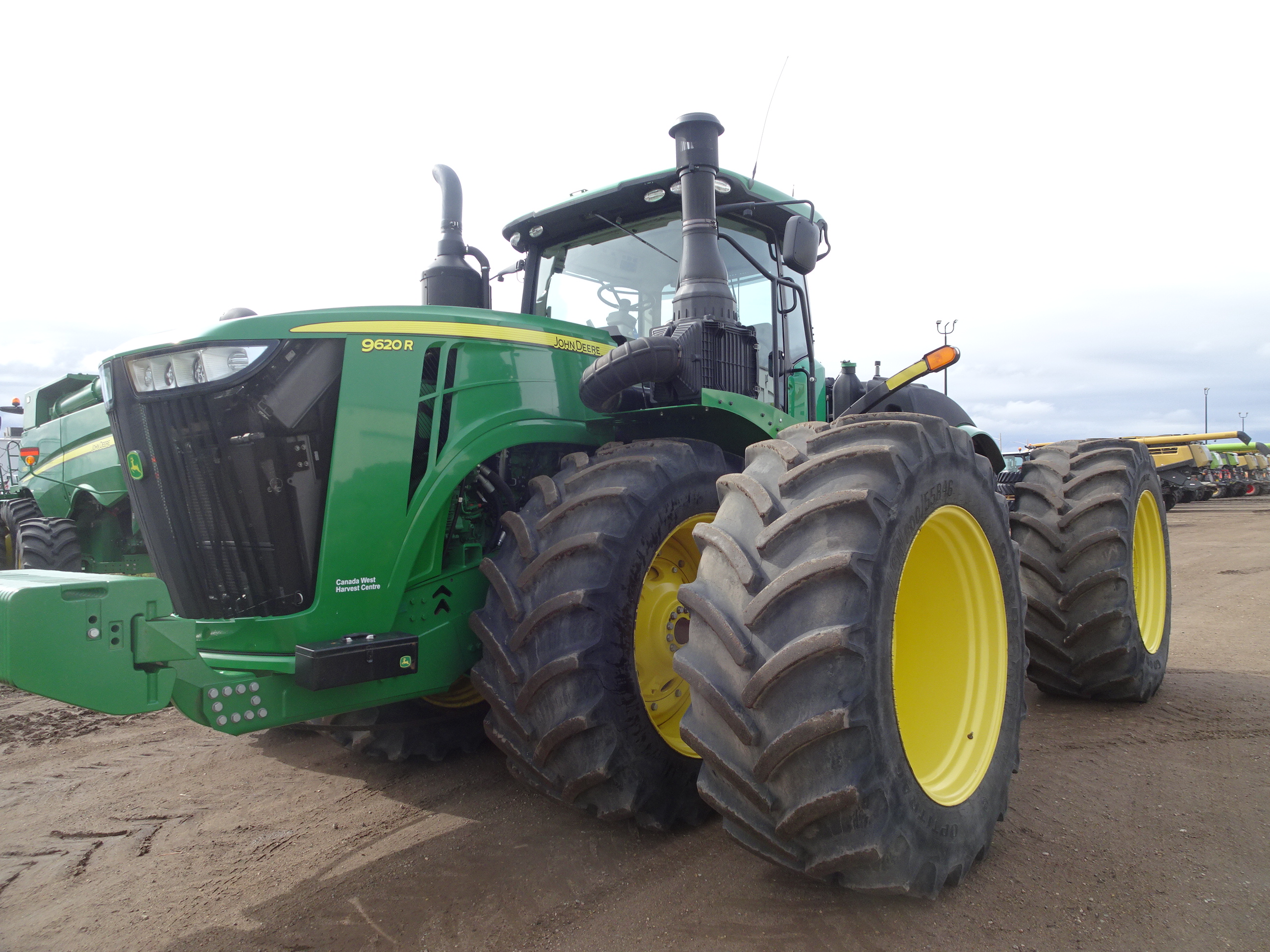 2017 John Deere 9620R Tractor