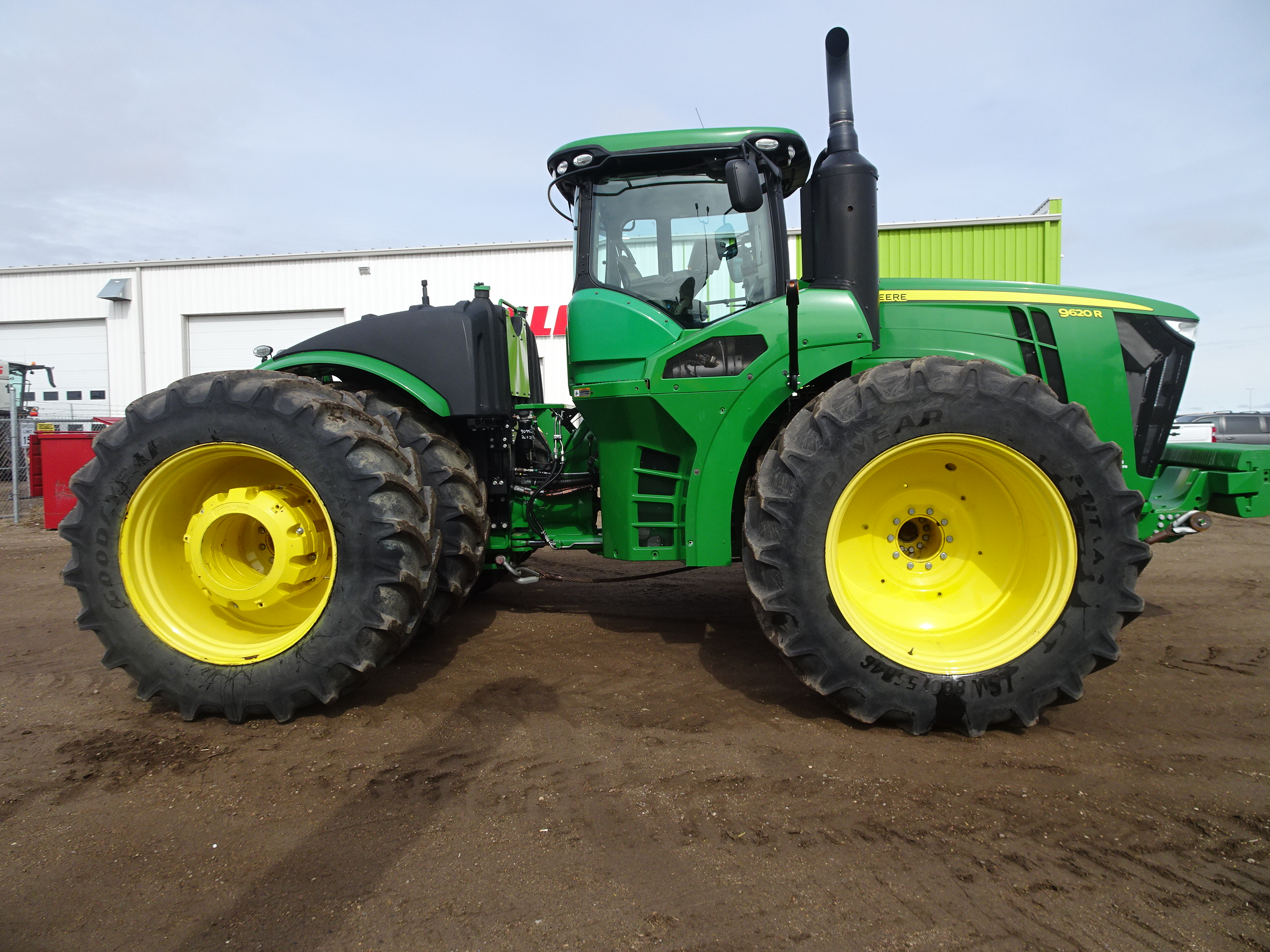 2017 John Deere 9620R Tractor