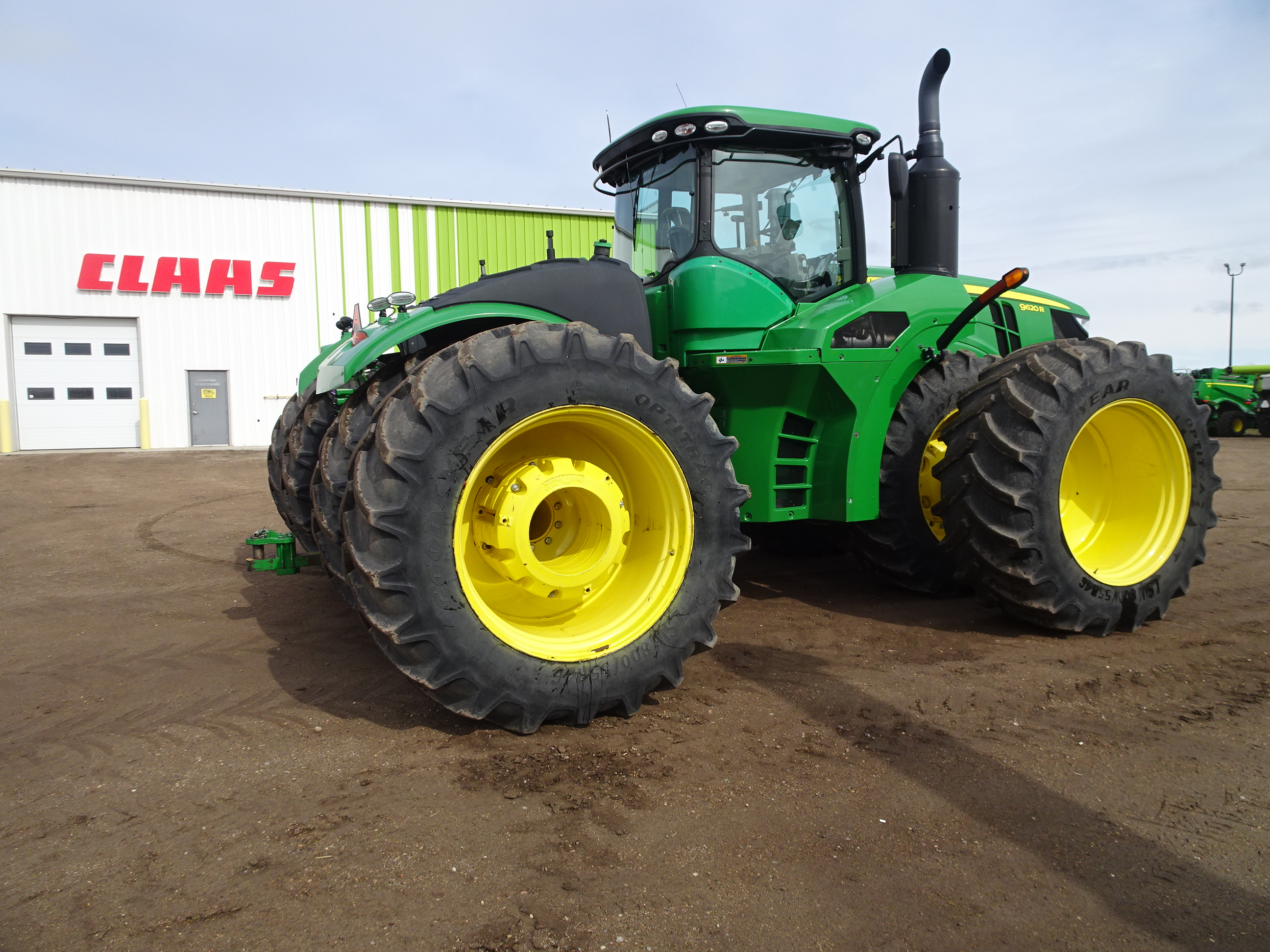 2017 John Deere 9620R Tractor