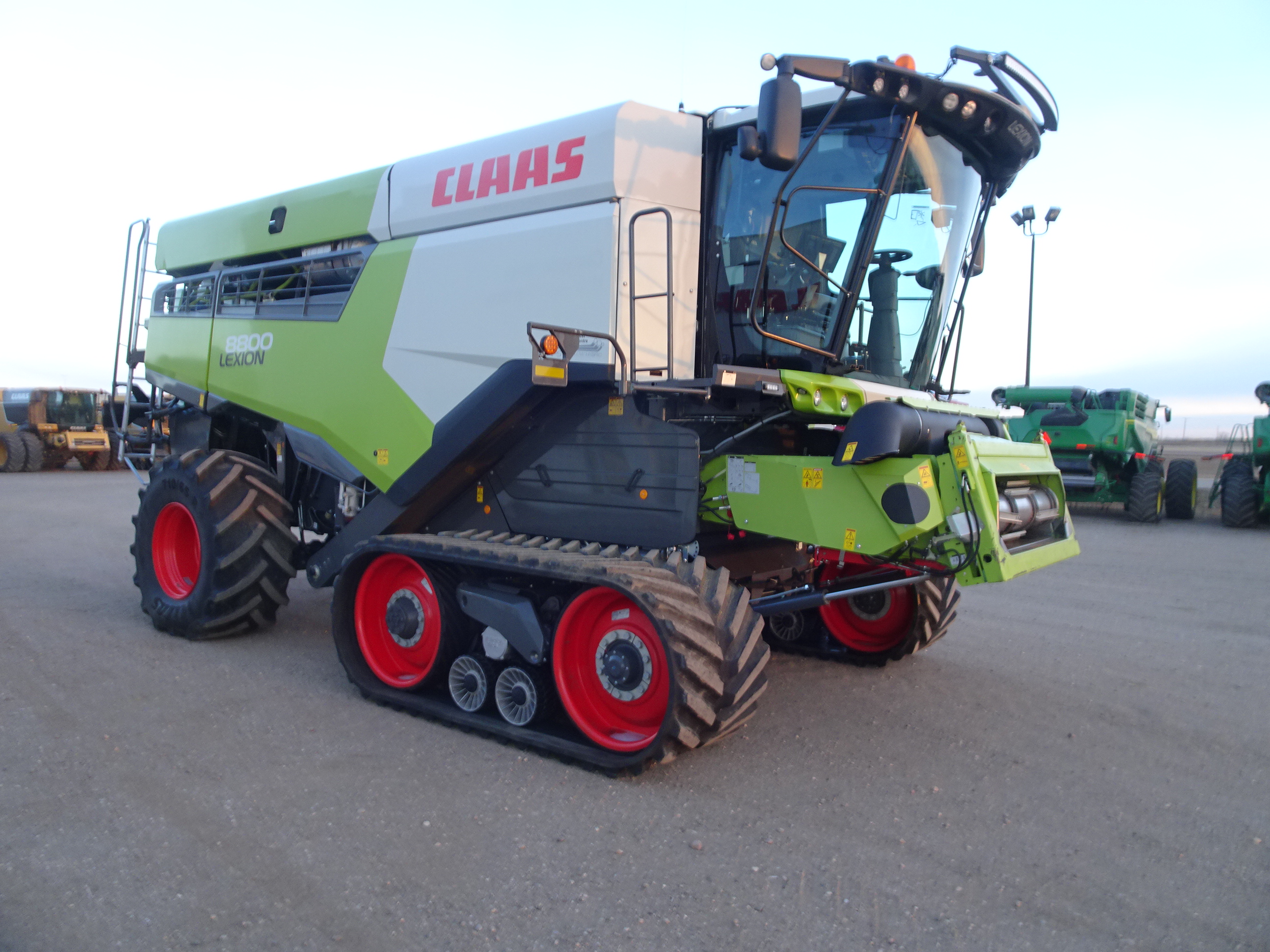 2021 CLAAS 8800TT Combine