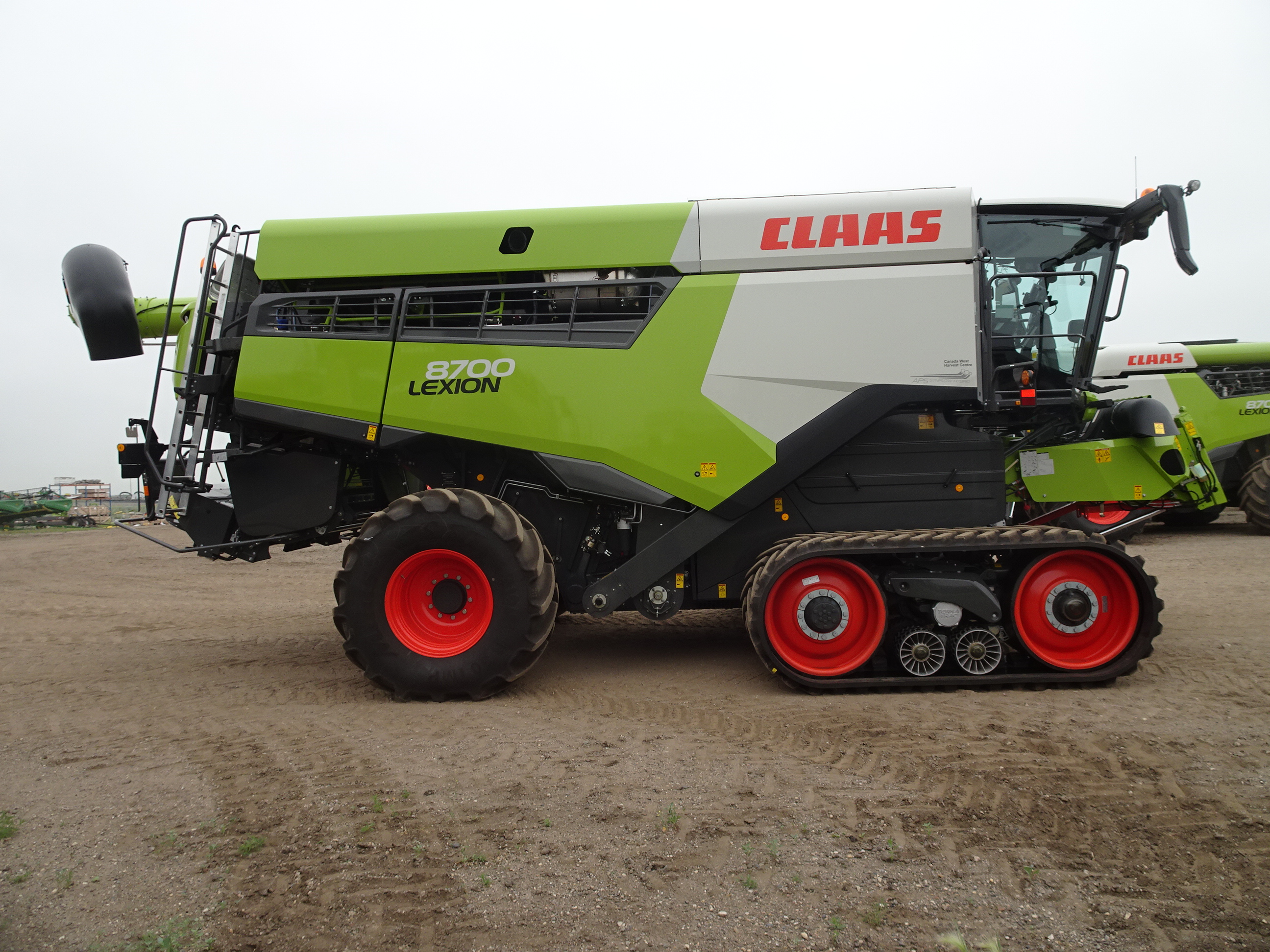 2024 CLAAS 8700TT Combine