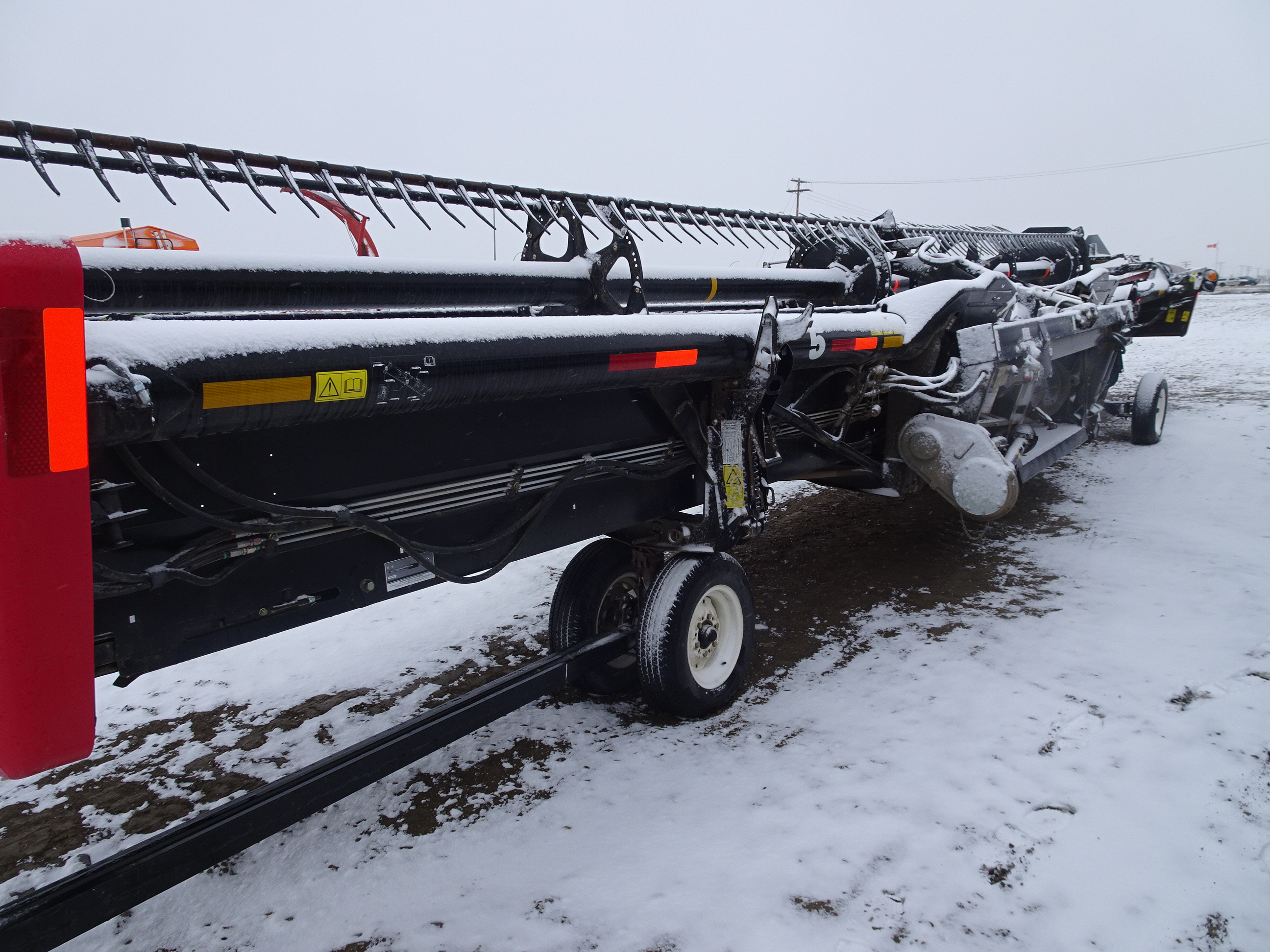 2016 MacDon FD75-40 Header Combine