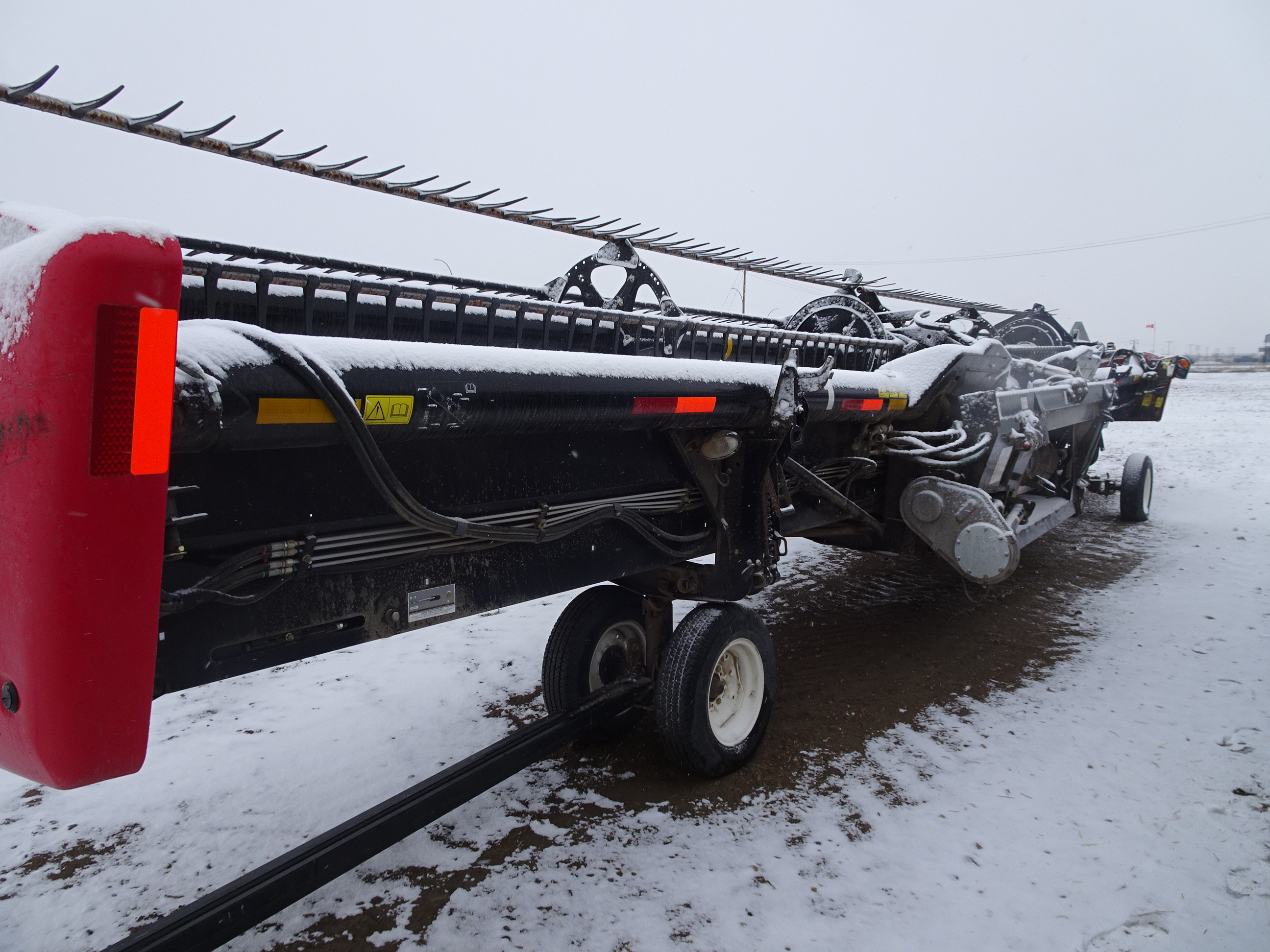 2016 MacDon FD75-40 Header Combine