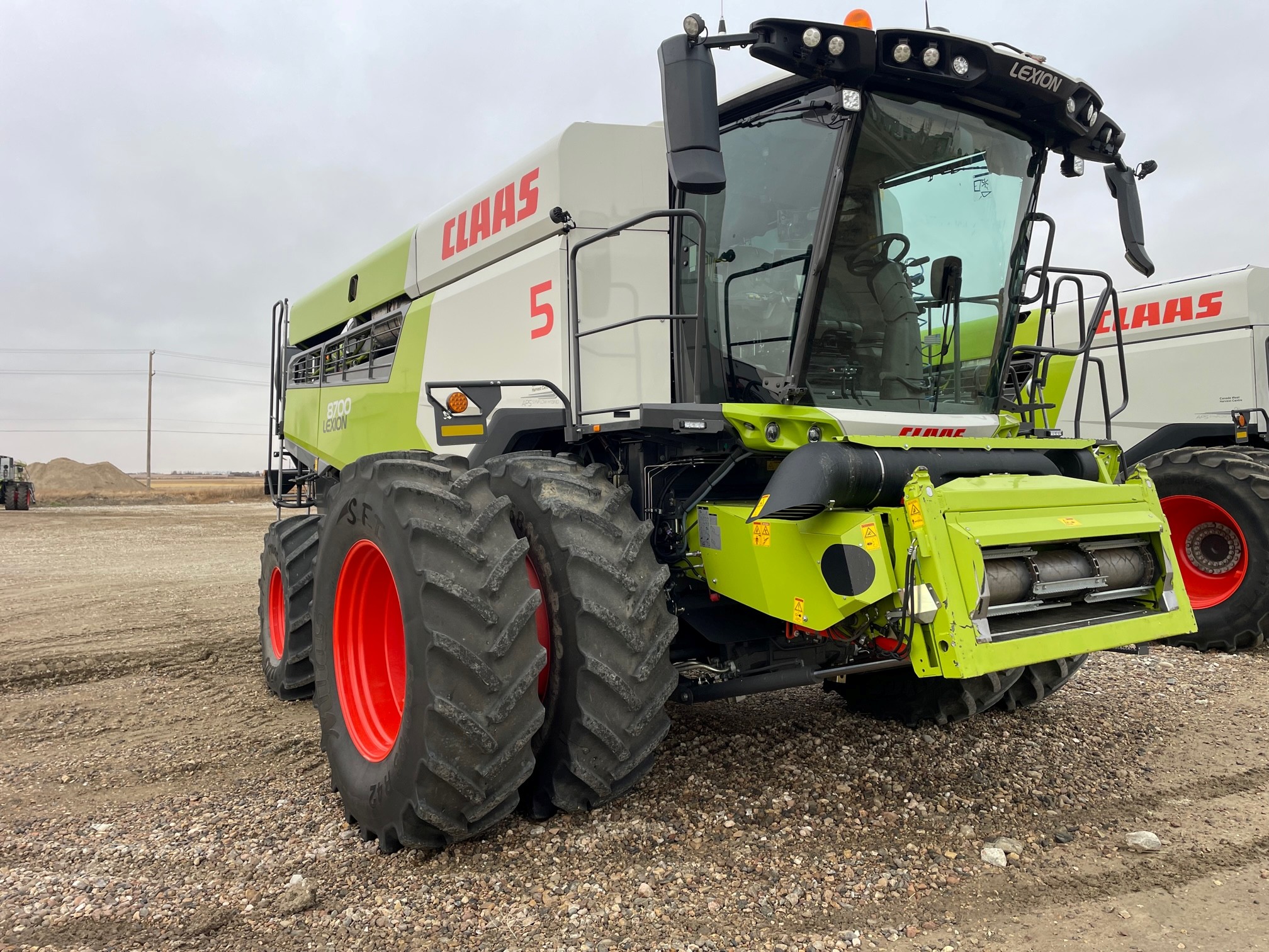 2024 CLAAS 8700 Combine