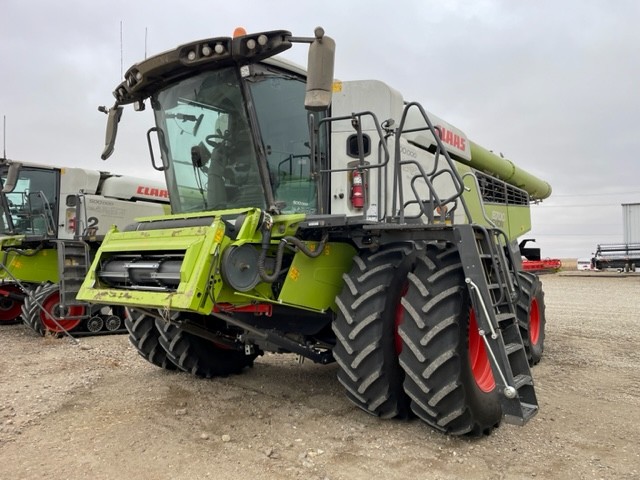 2025 CLAAS 8700 Combine