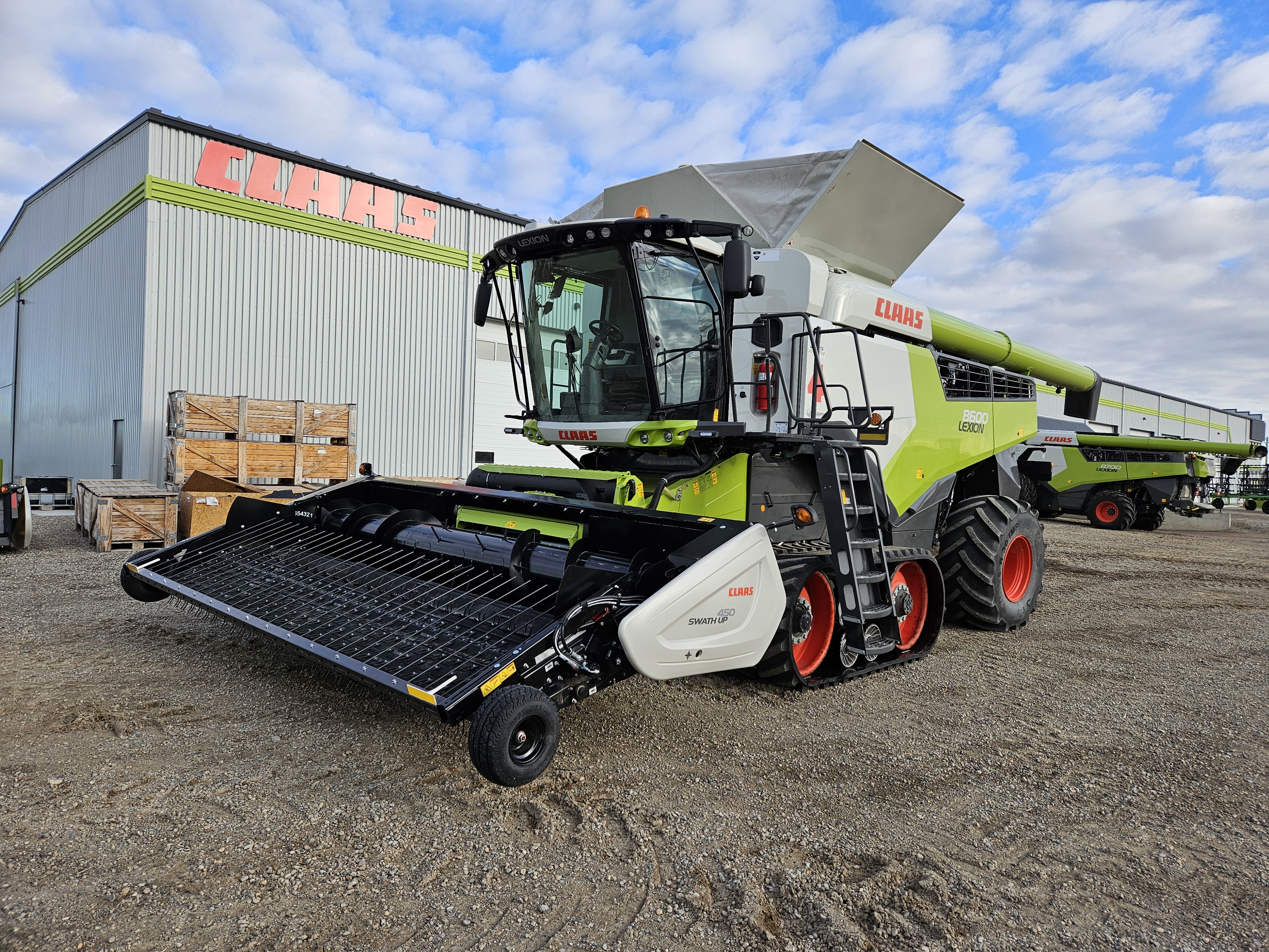 2022 CLAAS 8600TT Combine