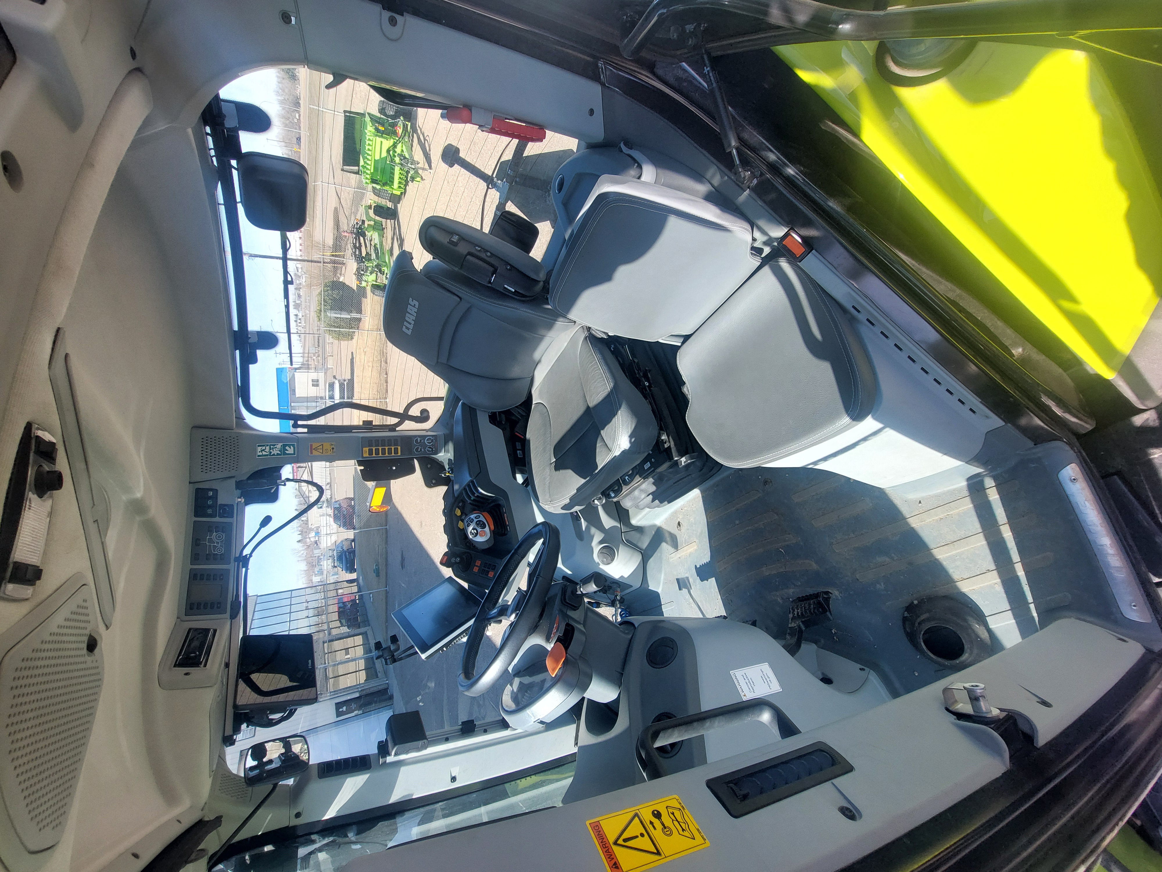 2024 CLAAS AXION 960TT Tractor