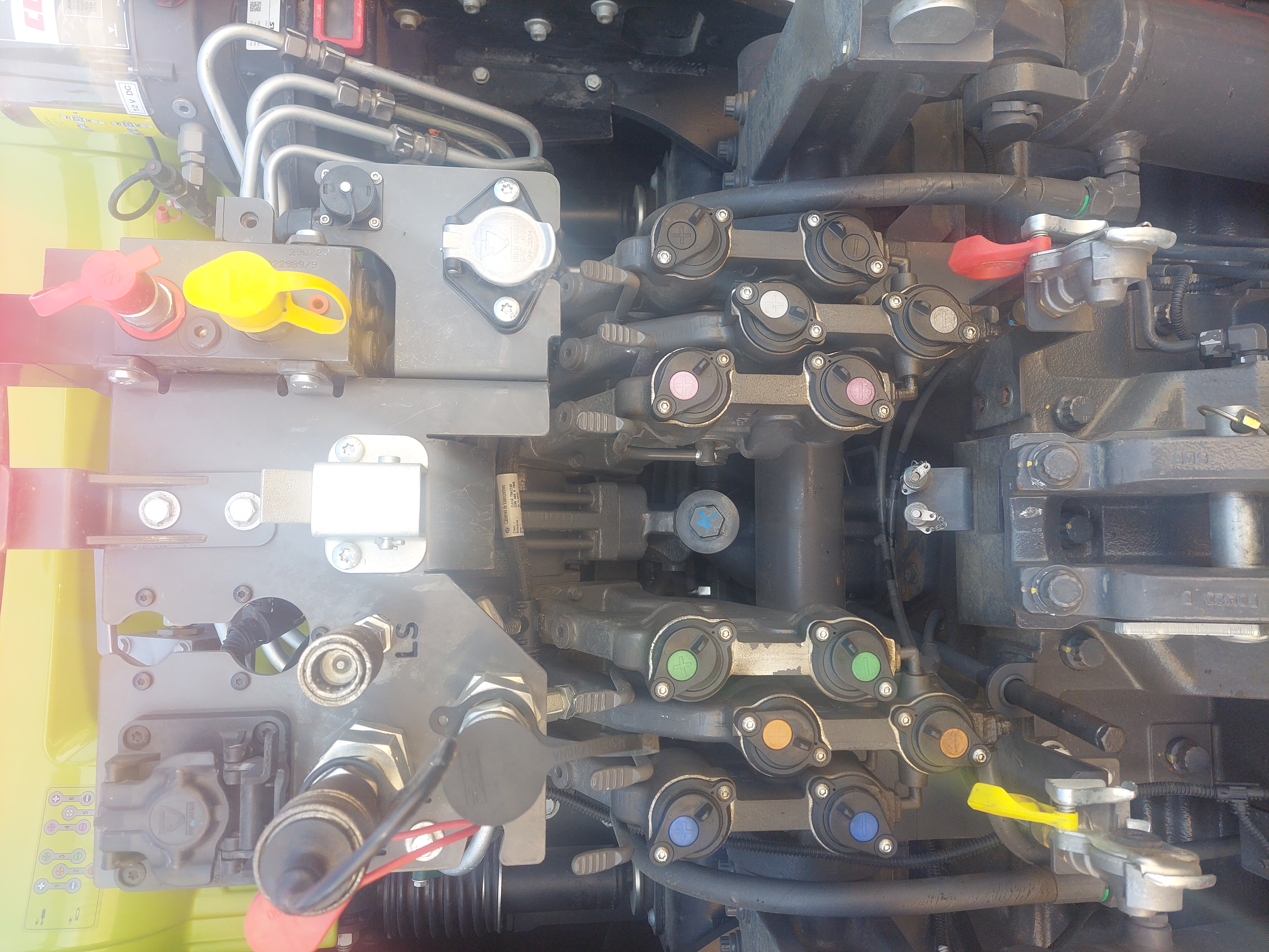 2024 CLAAS AXION 960TT Tractor