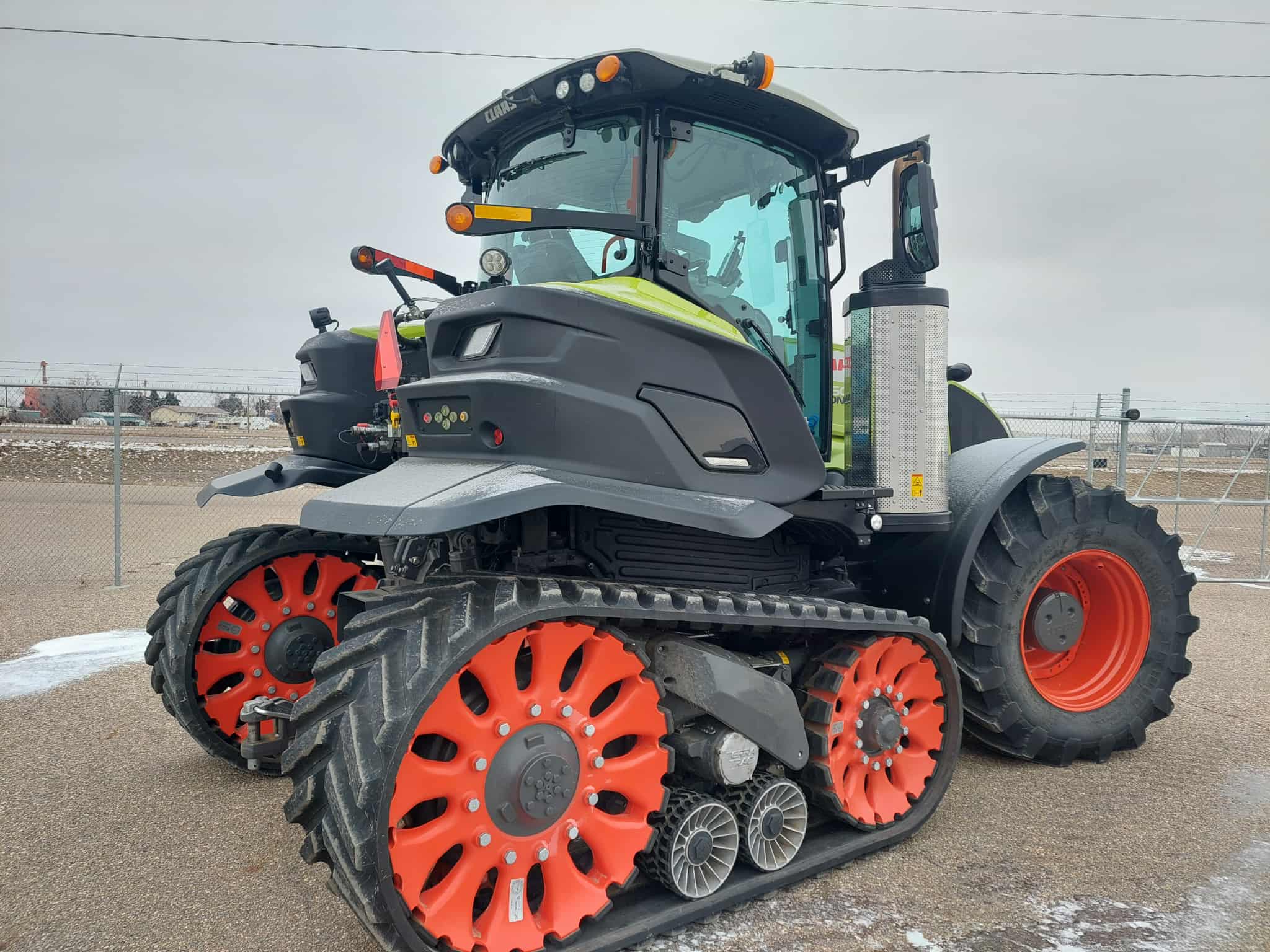 2024 CLAAS AXION 960TT Tractor