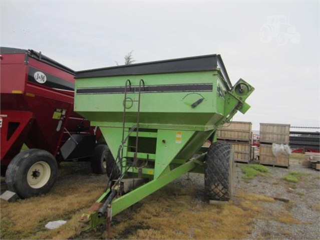 Parker 4500 Grain Cart