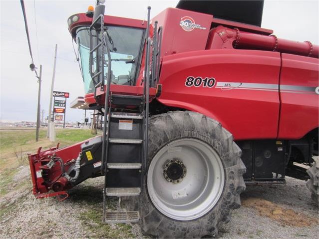 2007 Case IH 8010 Combine