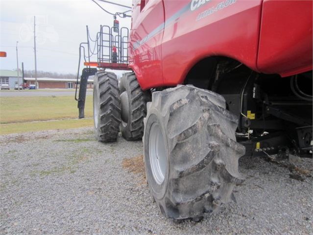 2007 Case IH 8010 Combine