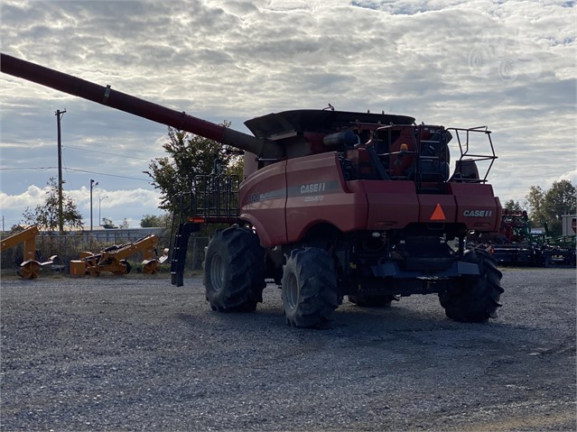 2009 Case IH 8120 Combine