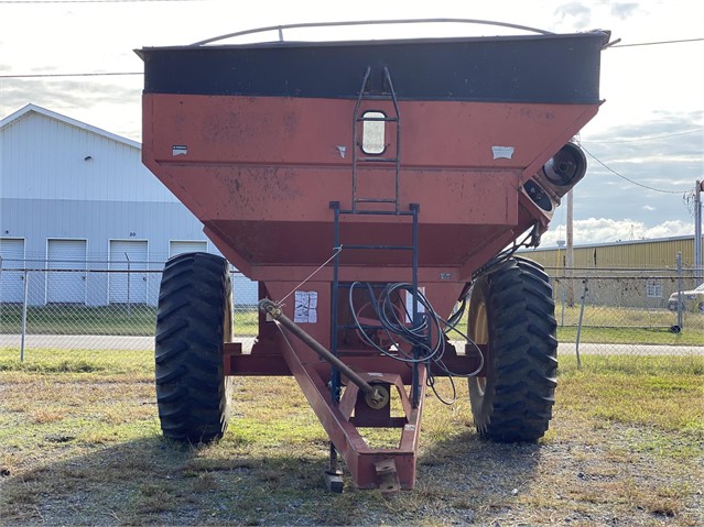 1997 Brent 520 Grain Cart