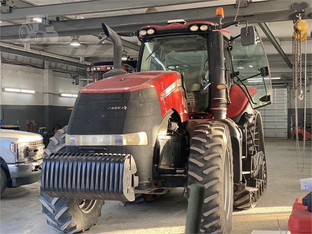 2015 Case IH MAGNUM 340 ROWTRAC Tractor