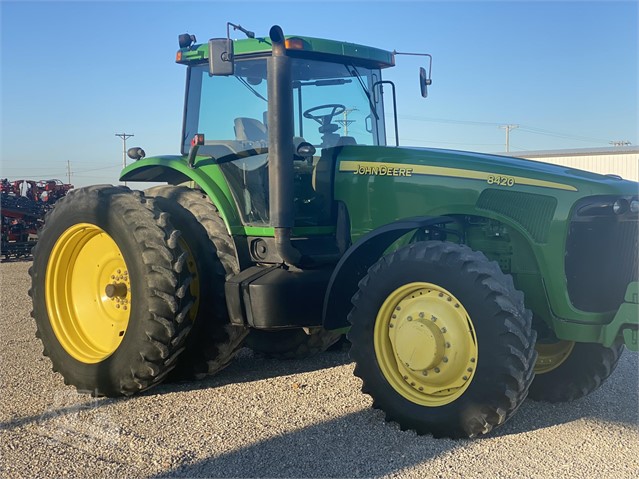 2004 John Deere 8420 Tractor