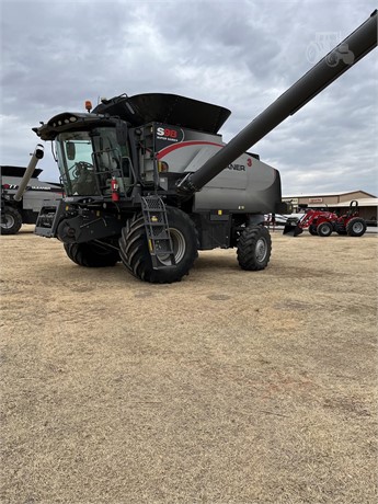 2020 Gleaner S98 Combine