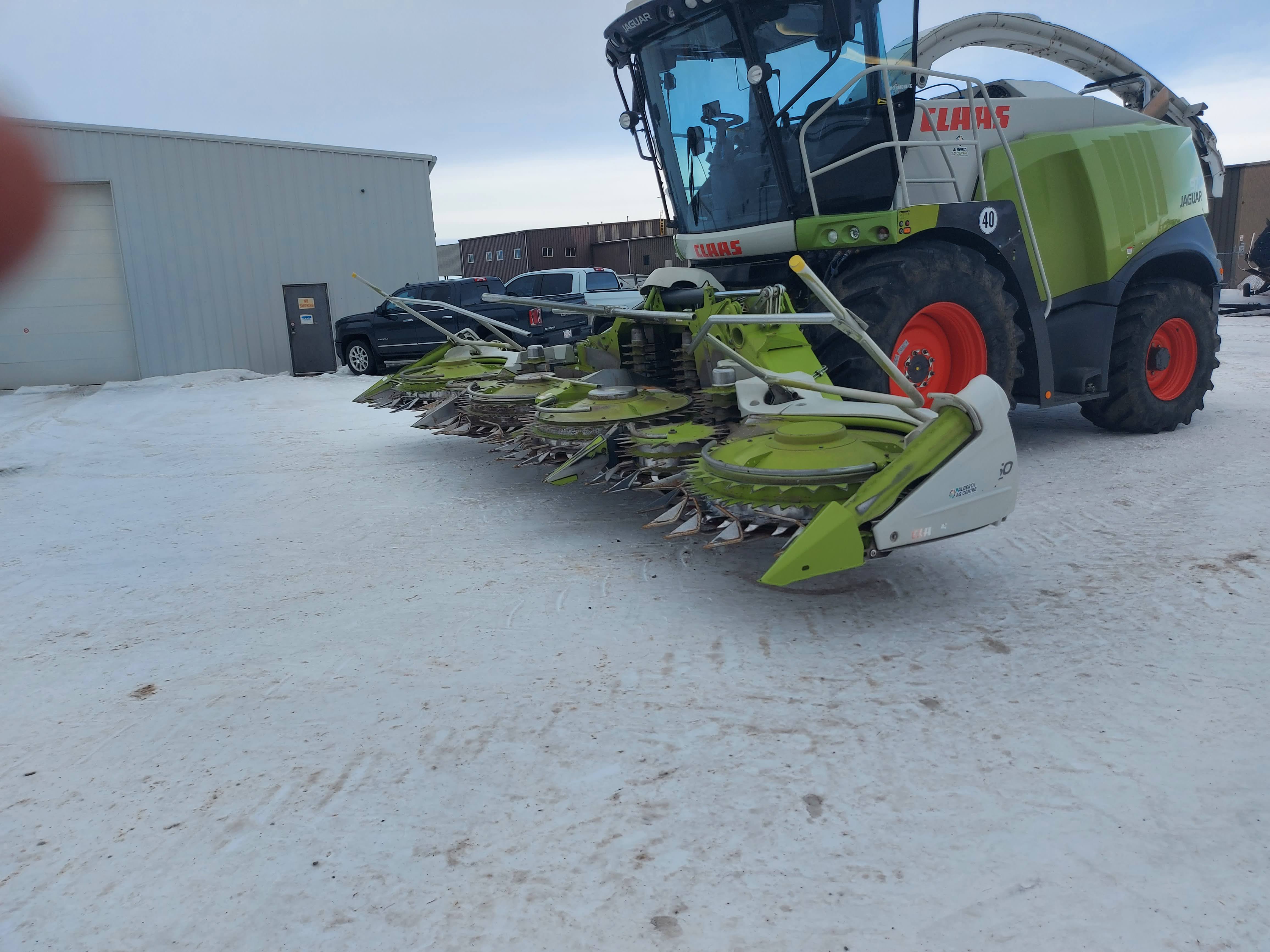 2017 CLAAS ORBIS 750 Header Forage