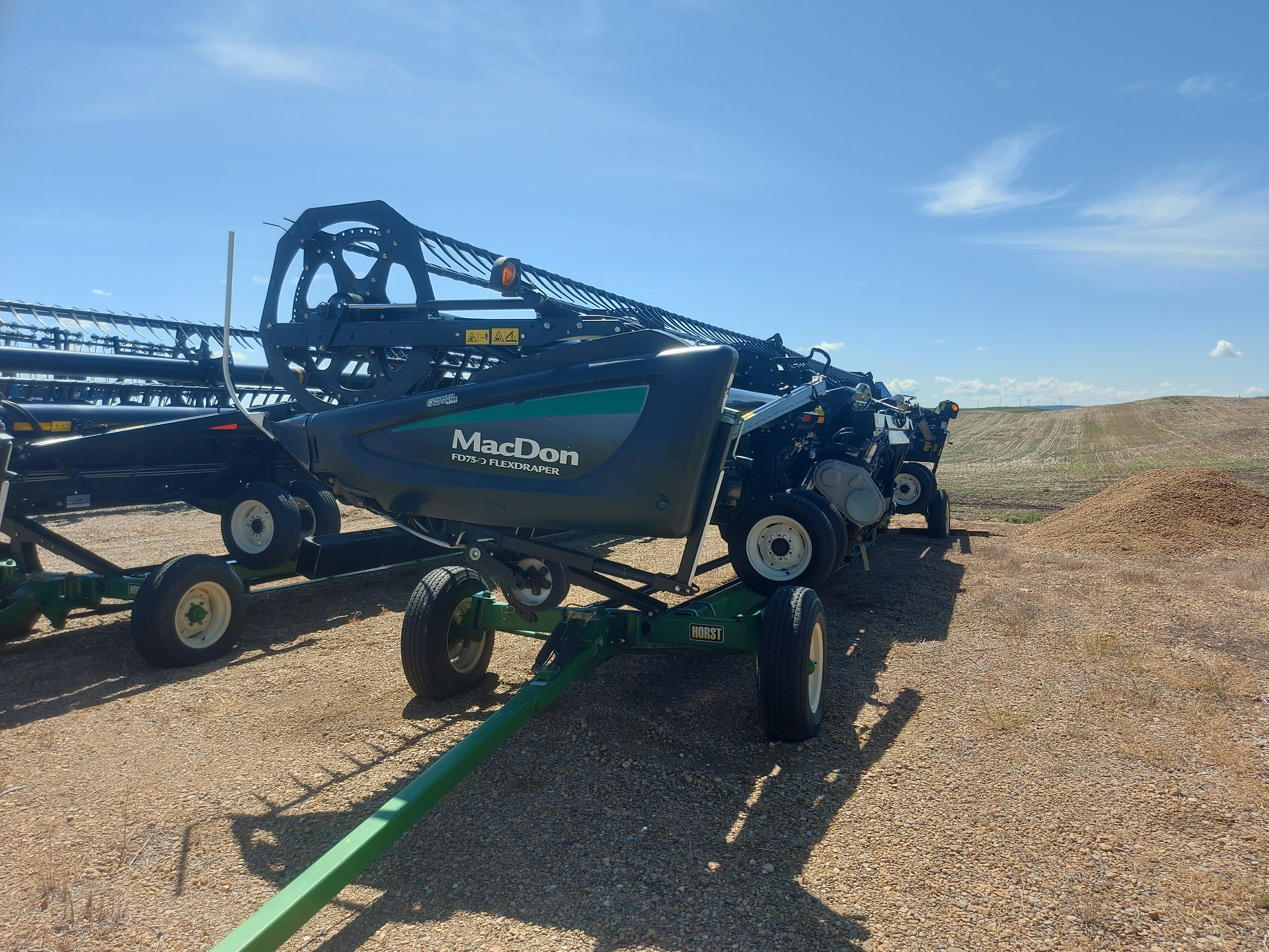 2017 MacDon FD75-40 Header Combine